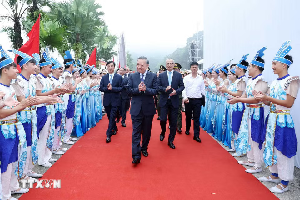 Tổng Bí thư, Chủ tịch nước Tô Lâm tới dự Lễ kỷ niệm 72 năm Ngày Bác Hồ về thăm Đền Hùng (19/9/1954-19/9/2026) và khánh thành Tượng đài “Bác Hồ với Ngày hội non sông”