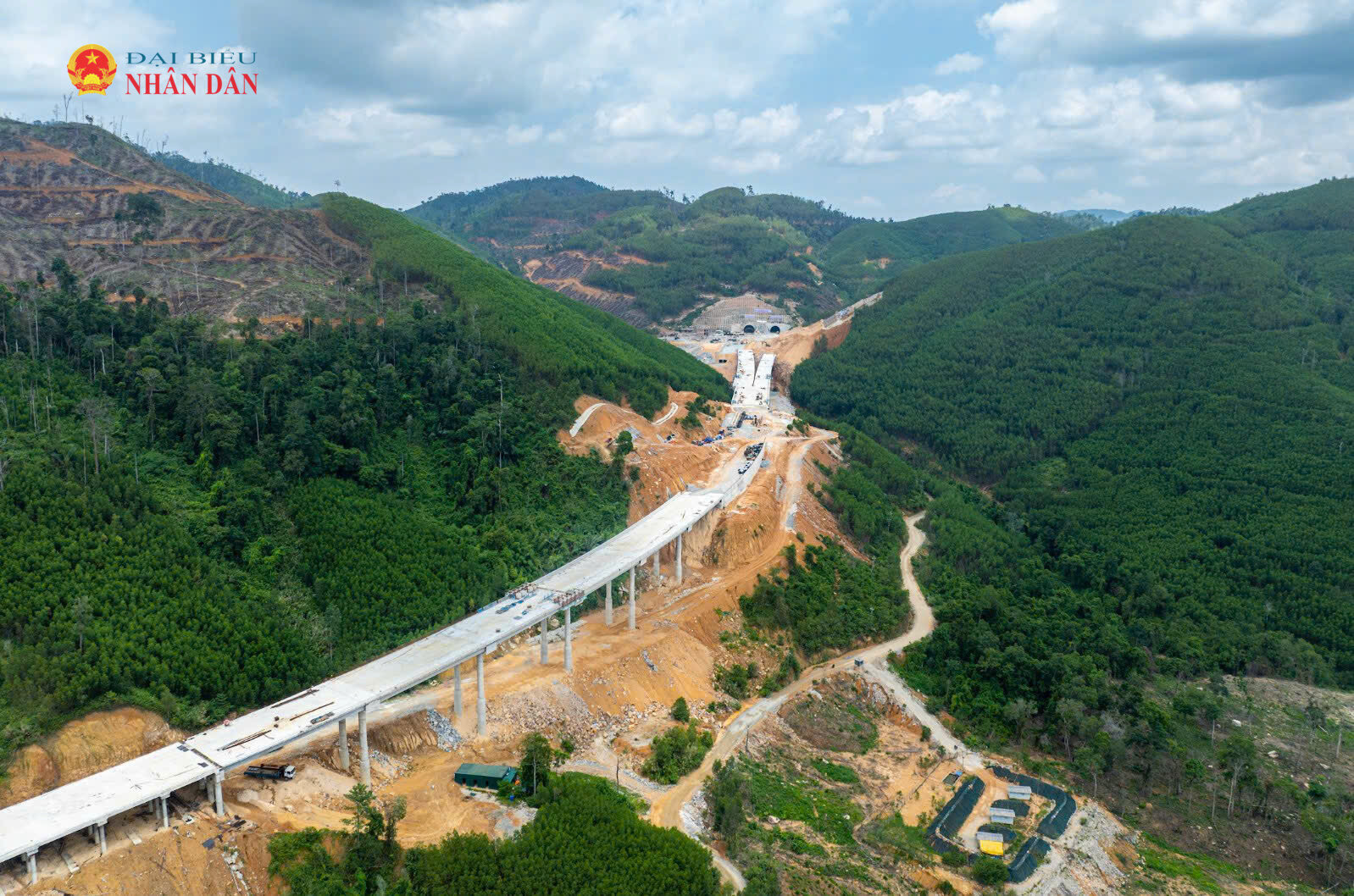 Thi công cao tốc Khánh Hòa - Buôn Ma Thuột