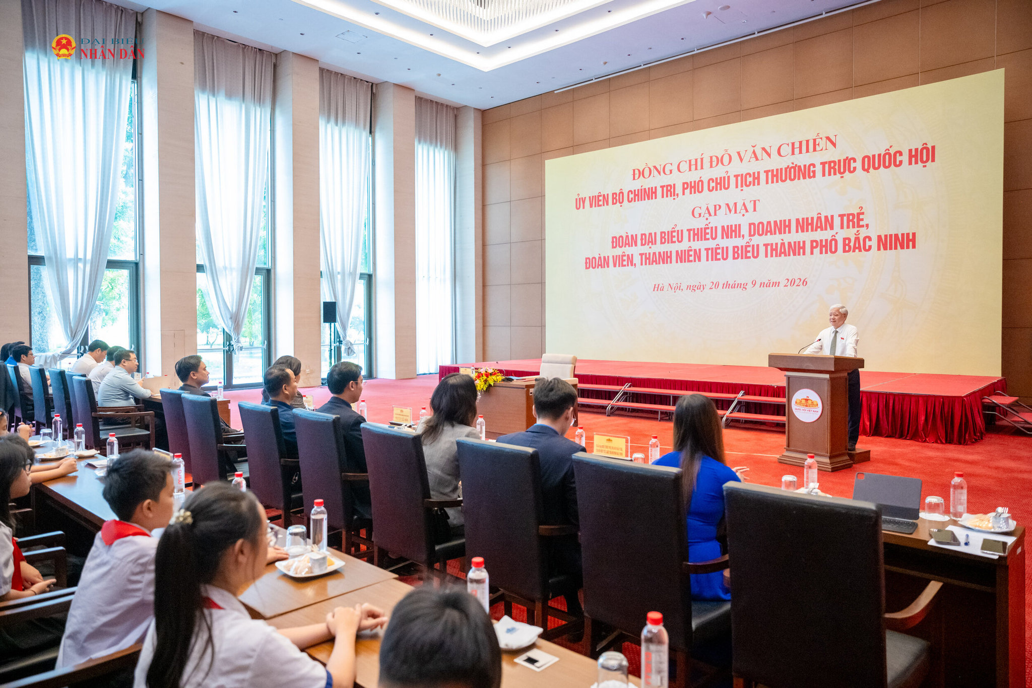 Phó Chủ tịch Thường trực Quốc hội Đỗ Văn Chiến phát biểu