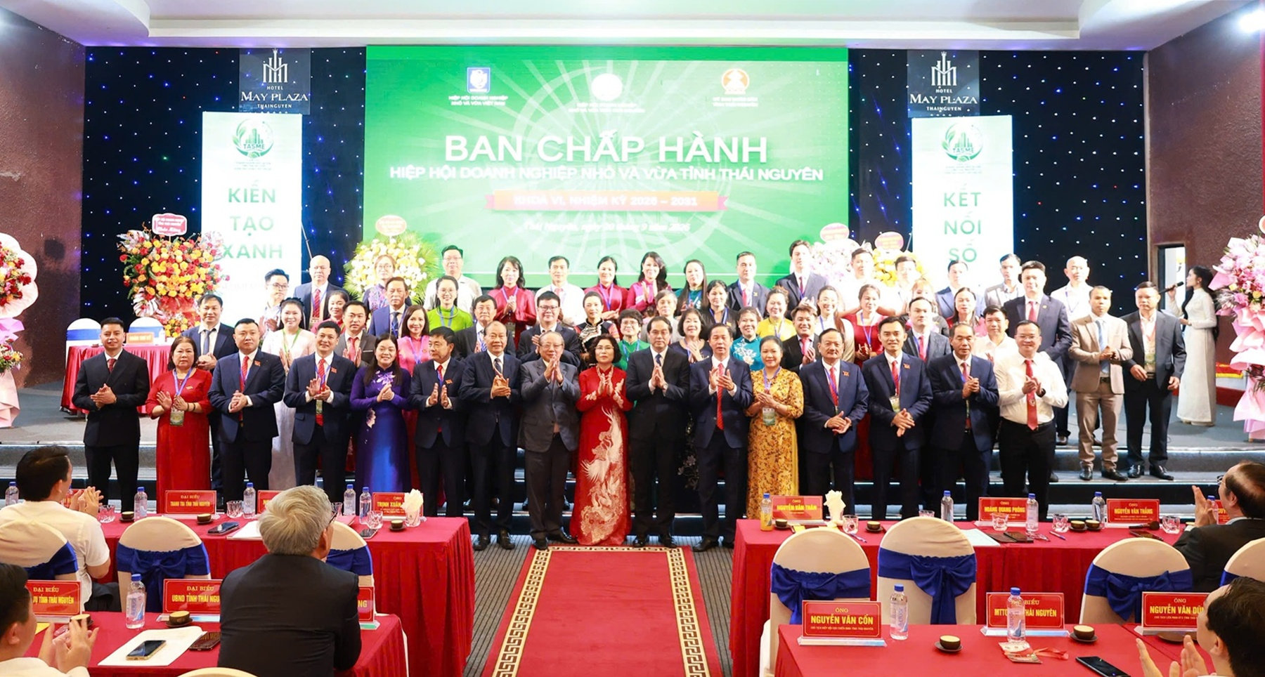Ban Chấp hành Hiệp hội DNNVV tỉnh Thái Nguyên Khóa VI ra mắt Đại hội