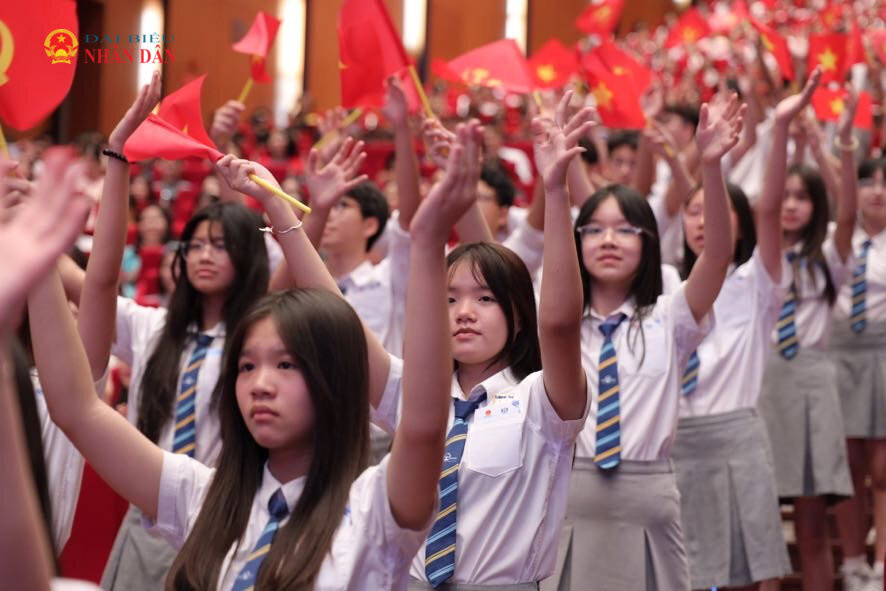 Kiến tạo tuổi thơ cho các em chính là kiến tạo tương lai