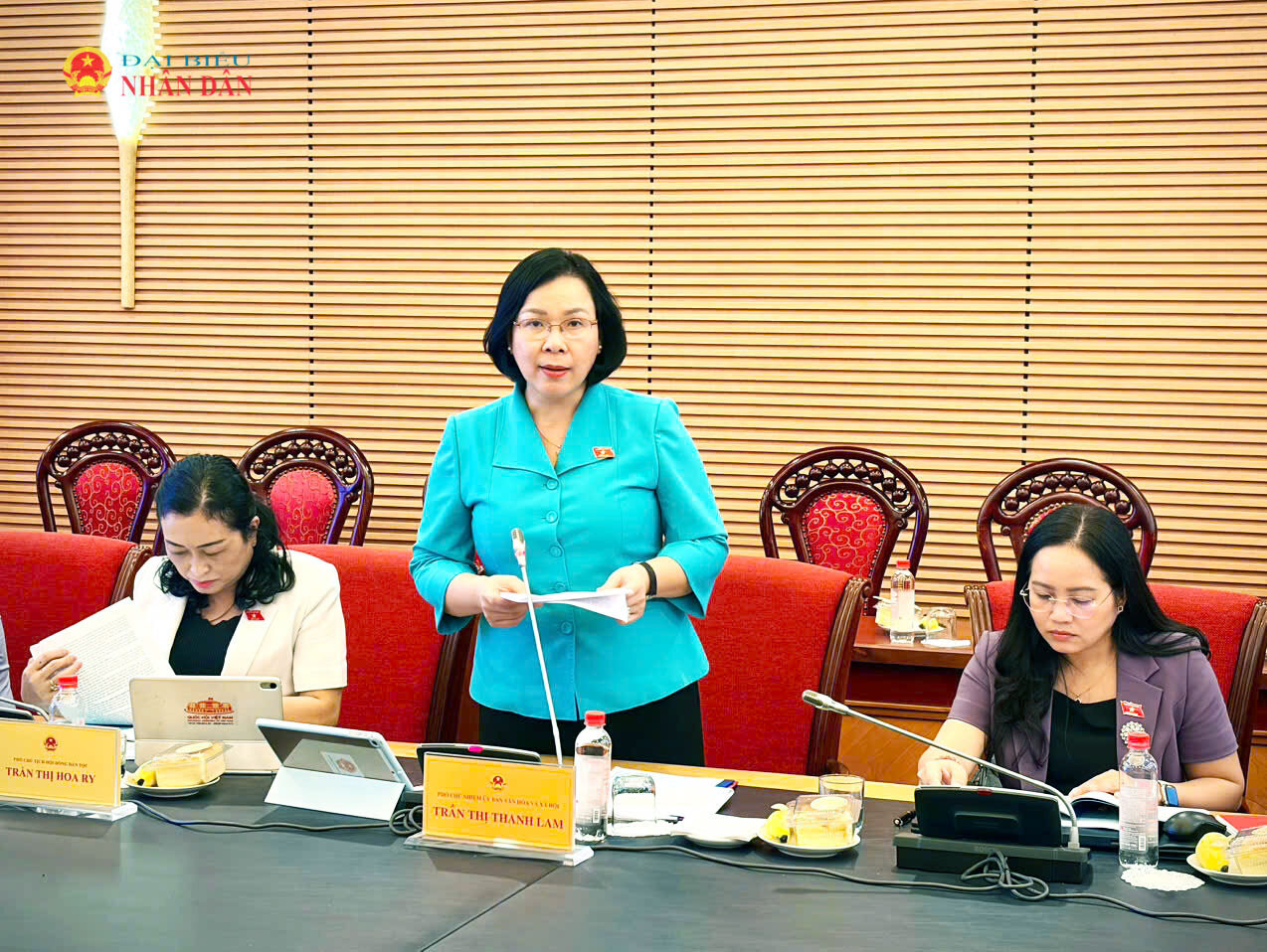 Phó Chủ nhiệm Ủy ban Văn hóa và Xã hội Trần Thị Thanh Lam phát biểu khai mạc tọa đàm