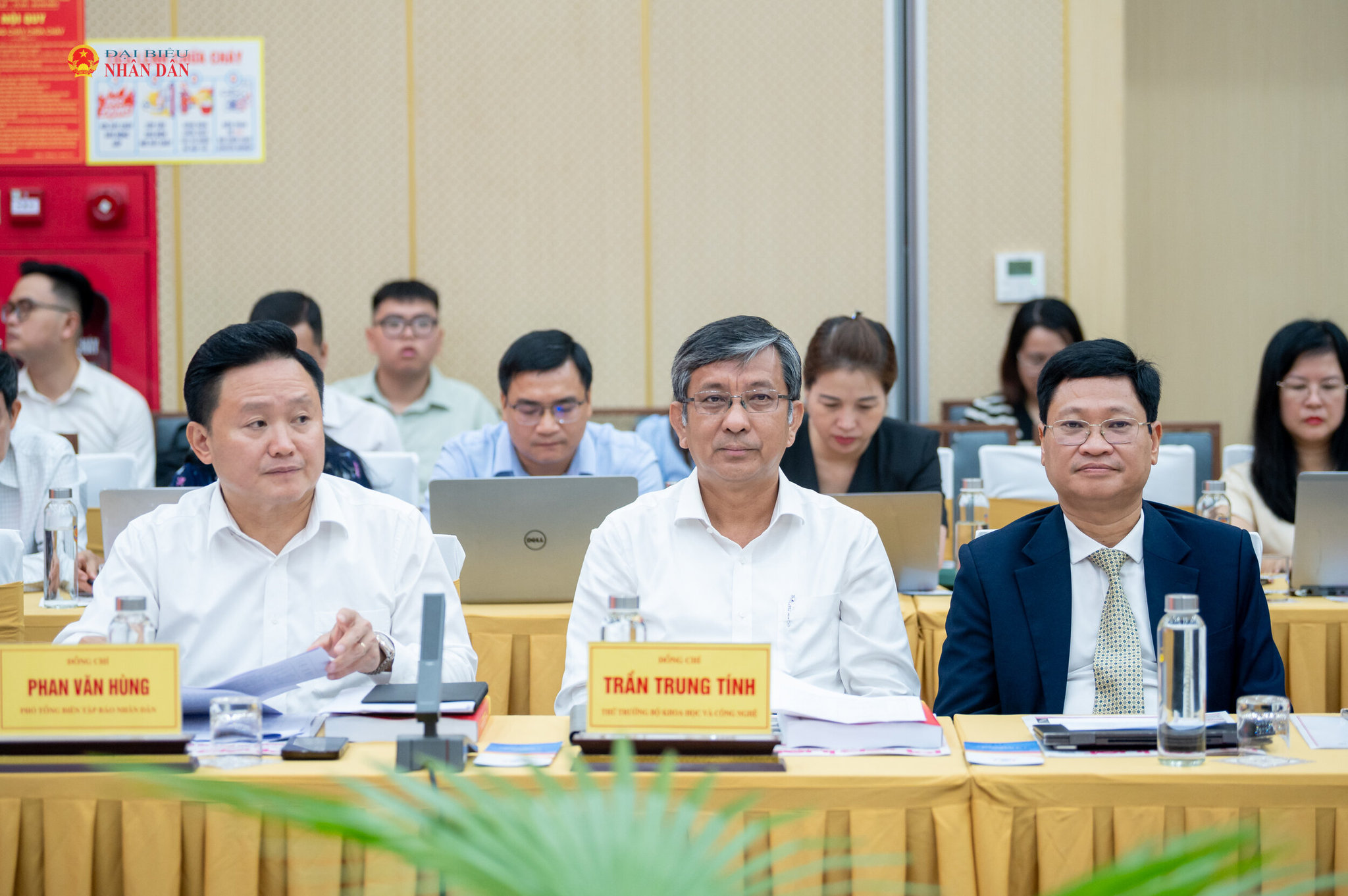 Các đại biểu dự hội thảo