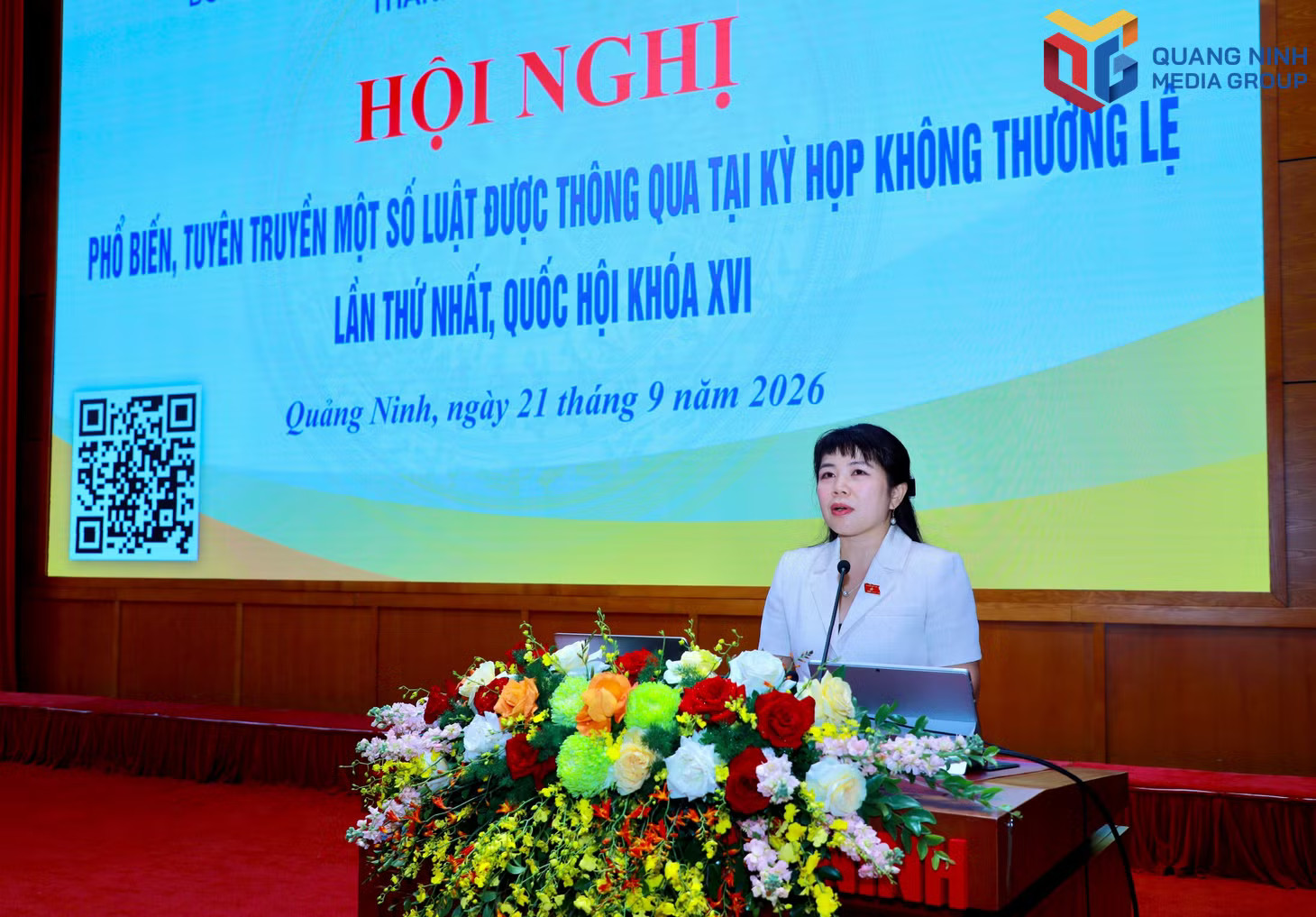 Phó trưởng Đoàn chuyên trách Đoàn ĐBQH thành phố Quảng Ninh Nguyễn Thị Thu Hà phát biểu bế mạc hội nghị