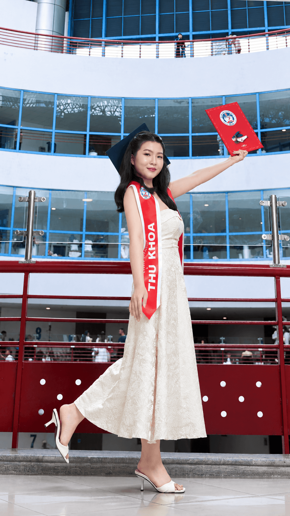 Vân Anh luôn chủ động tìm hiểu phương pháp học từ các anh chị đi trước để chọn ra phương pháp phù hợp nhất với mình