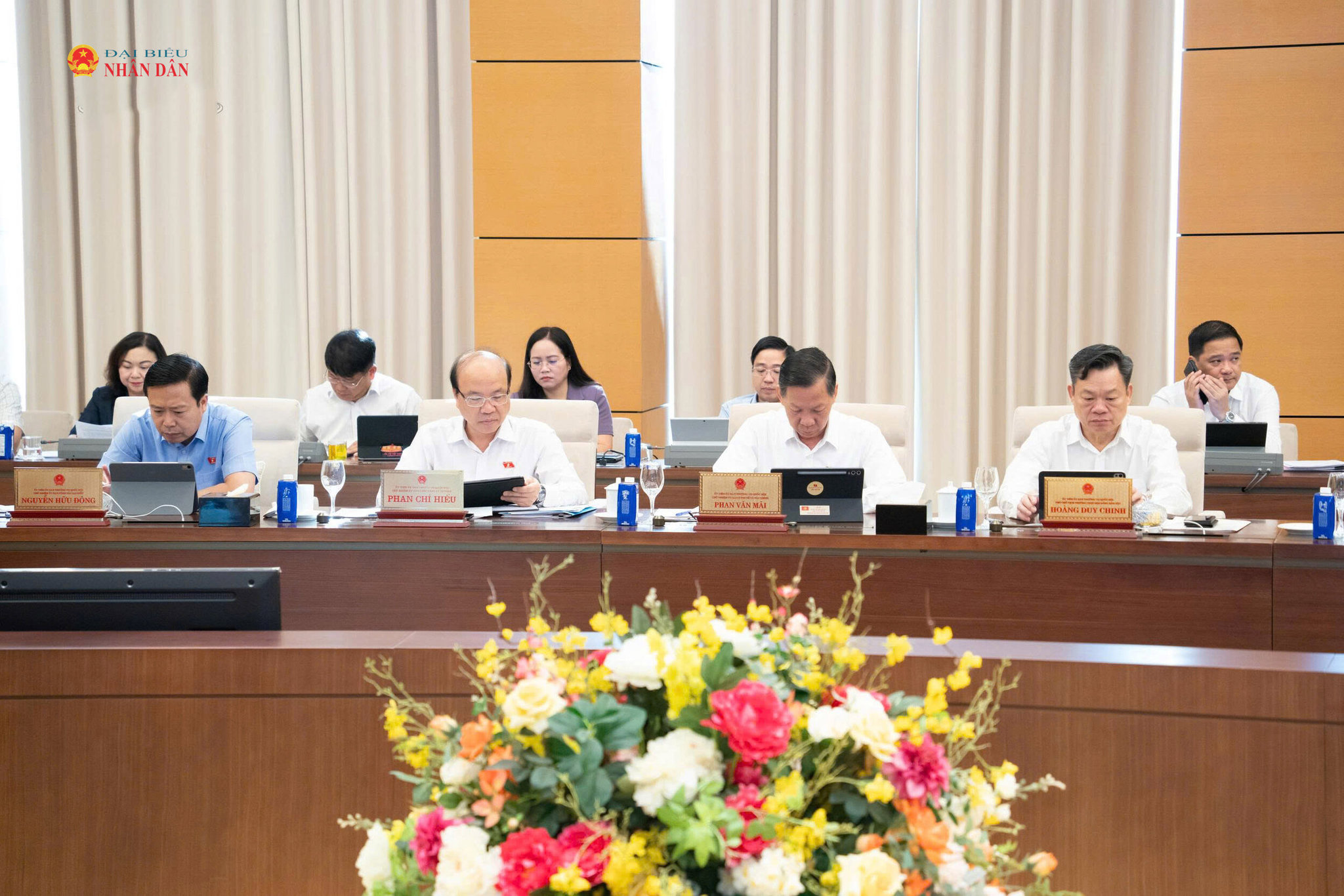 Các đại biểu dự phiên họp