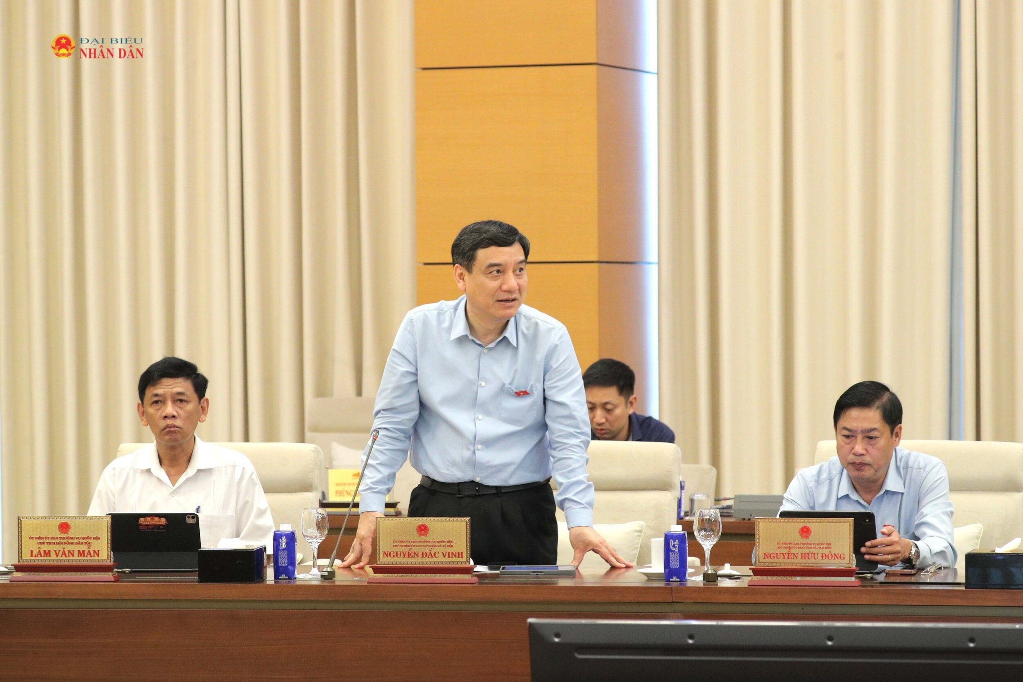 Chủ nhiệm Ủy ban Văn hóa và Xã hội Nguyễn Đắc Vinh