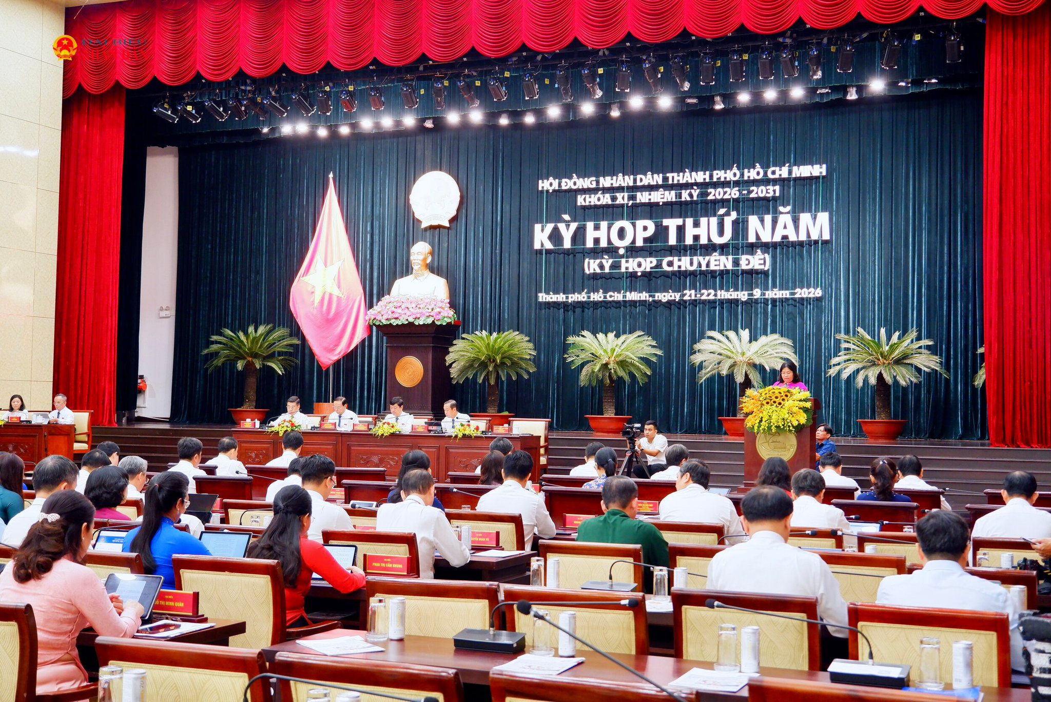 Quang cảnh kỳ họp. Ảnh: Hoa Lê