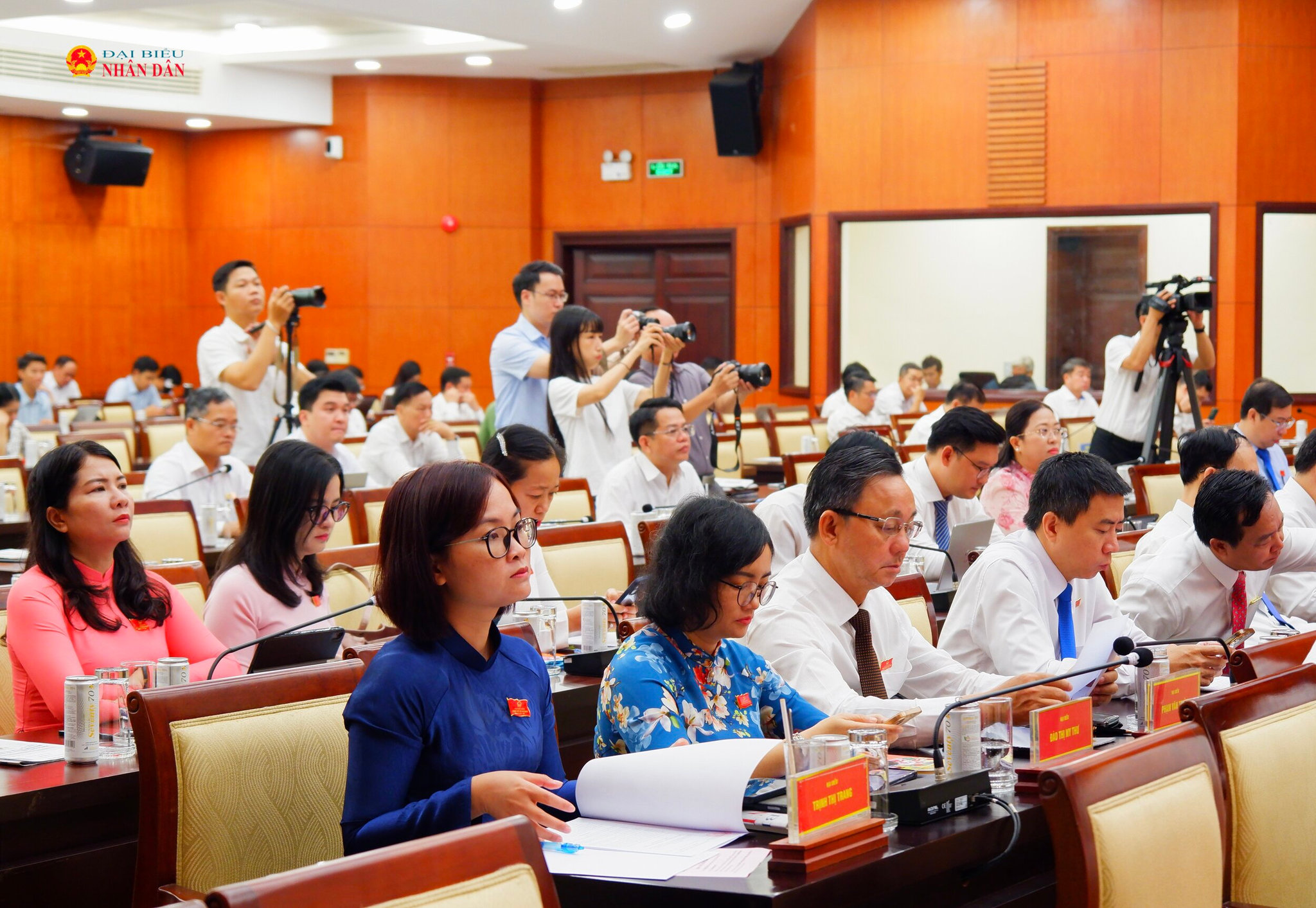 Các đại biểu HĐND thành phố tại kỳ họp. Ảnh: Hoa Lê