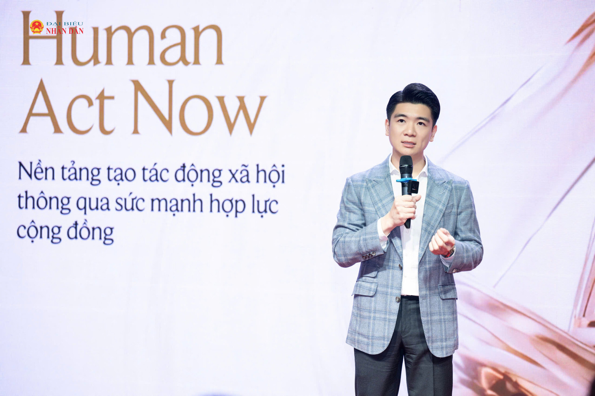 Phó Tổng giám đốc Ngân hàng SHB Đỗ Quang Vinh chia sẻ tại buổi lễ