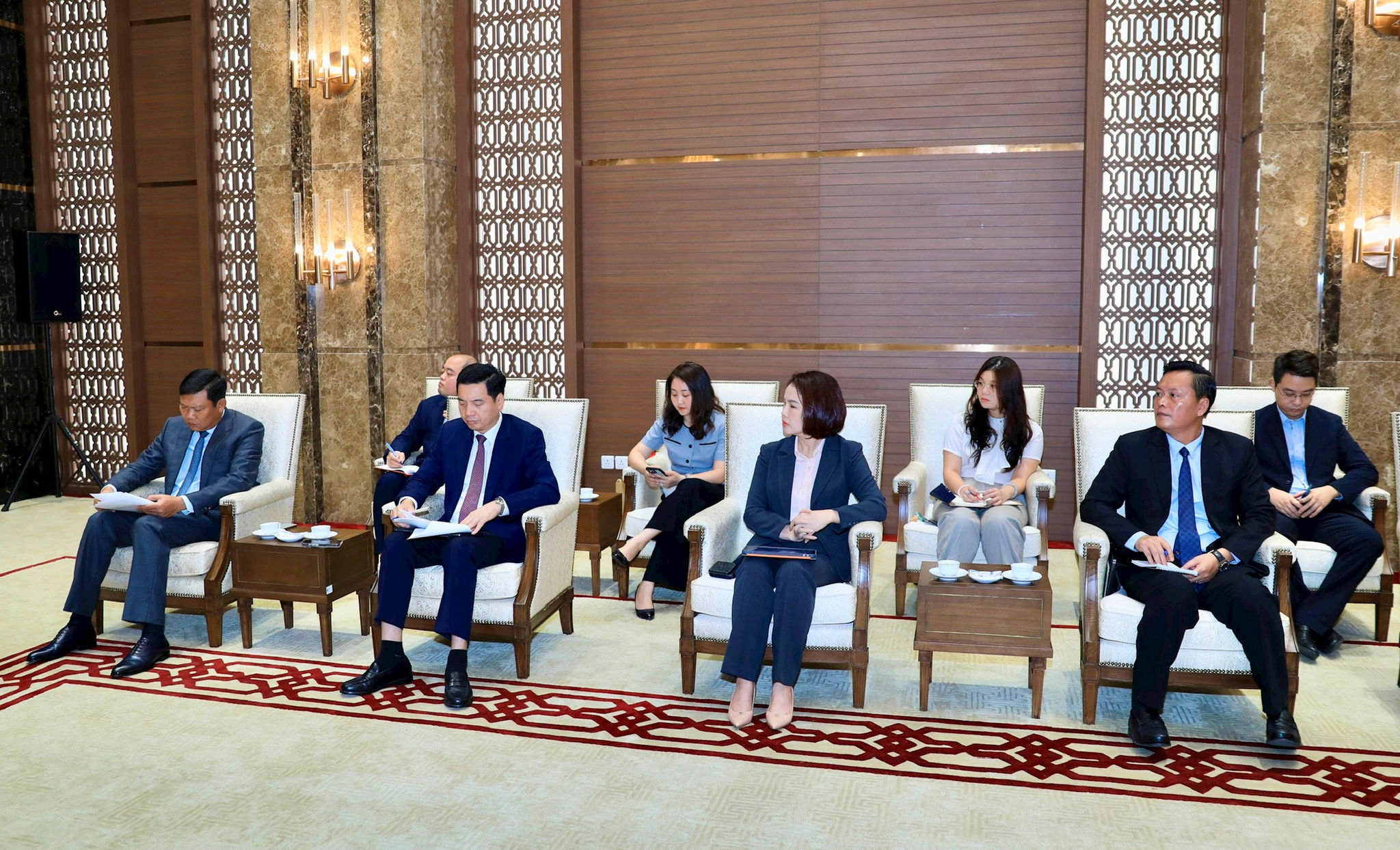 Các đại biểu thành phố Hà Nội tại buổi làm việc