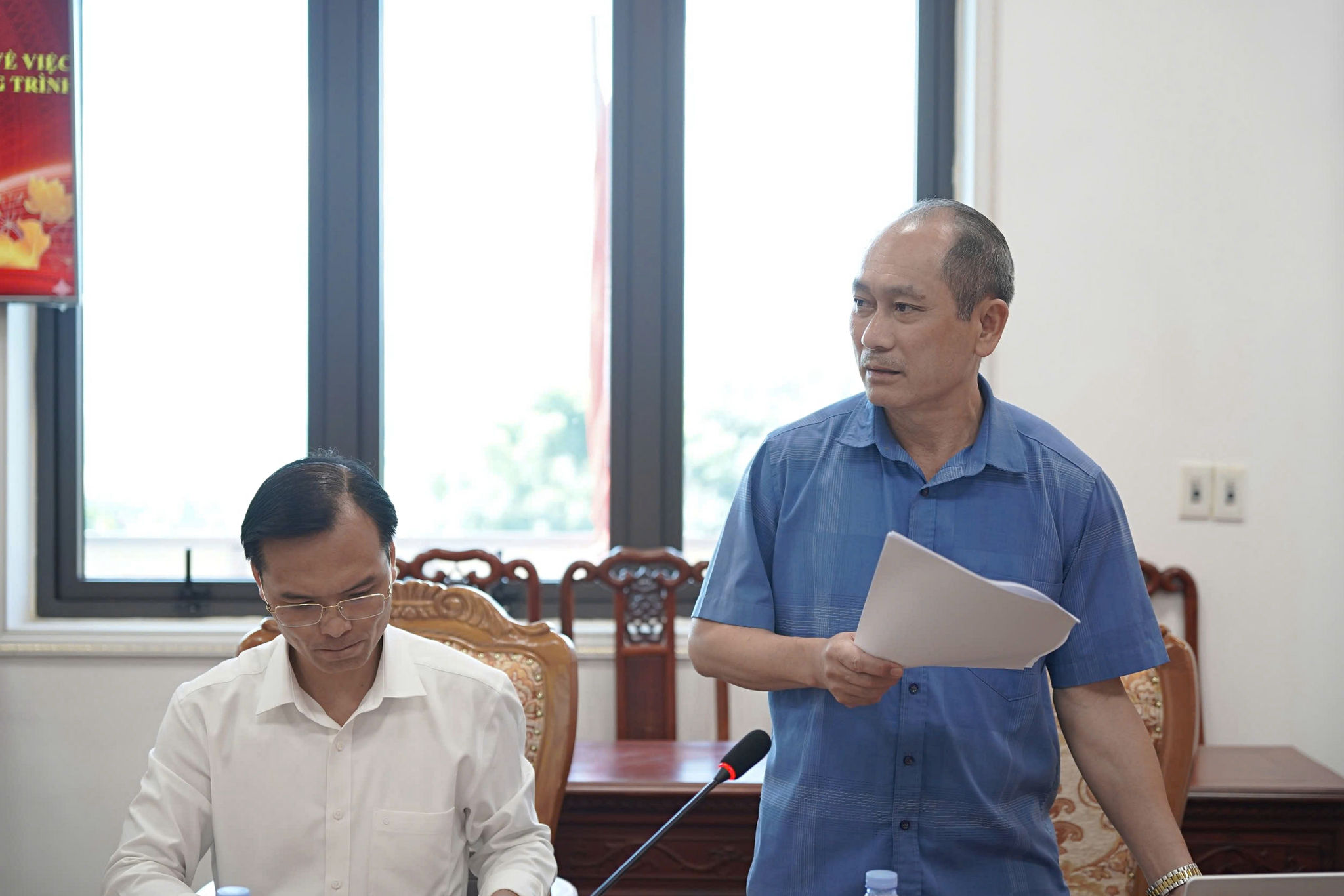 Thành viên Đoàn giám sát ý kiế tại buổi làm việc