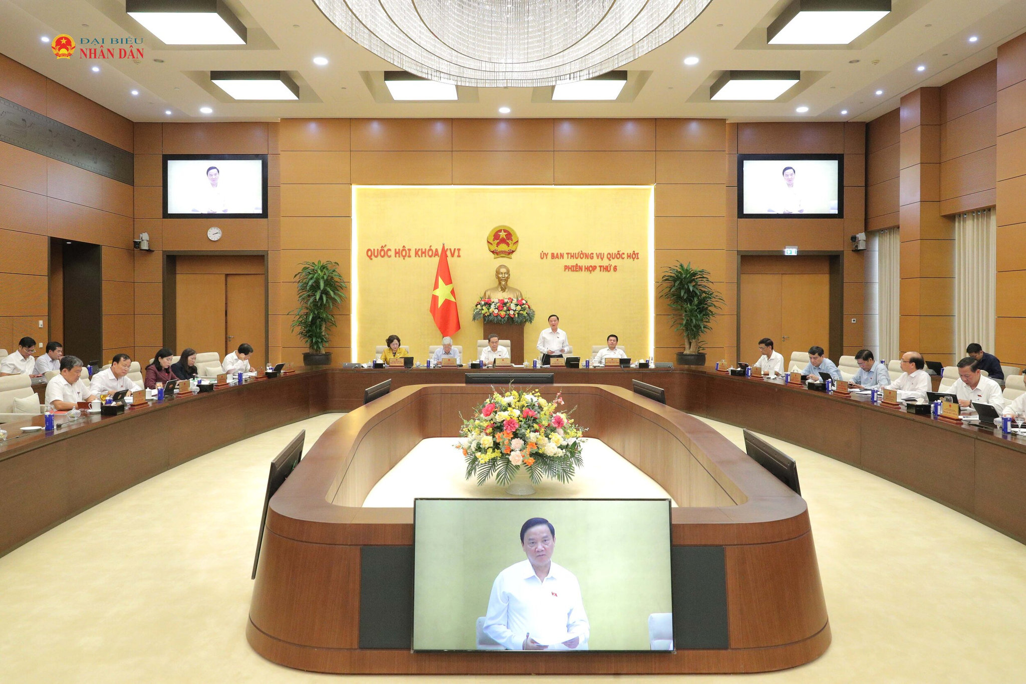 Toàn cảnh 1