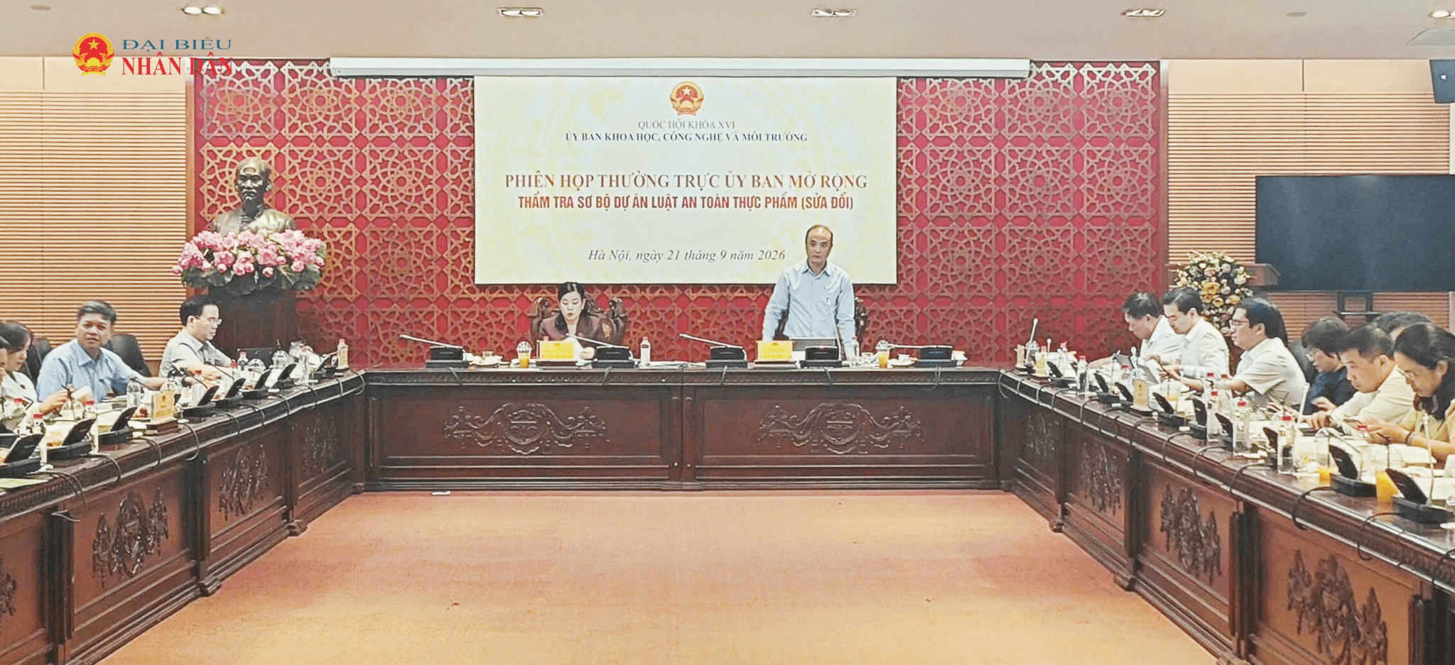 Phó Chủ nhiệm Ủy ban Khoa học, Công nghệ và Môi trường Nguyễn Phương Tuấn phát biểu