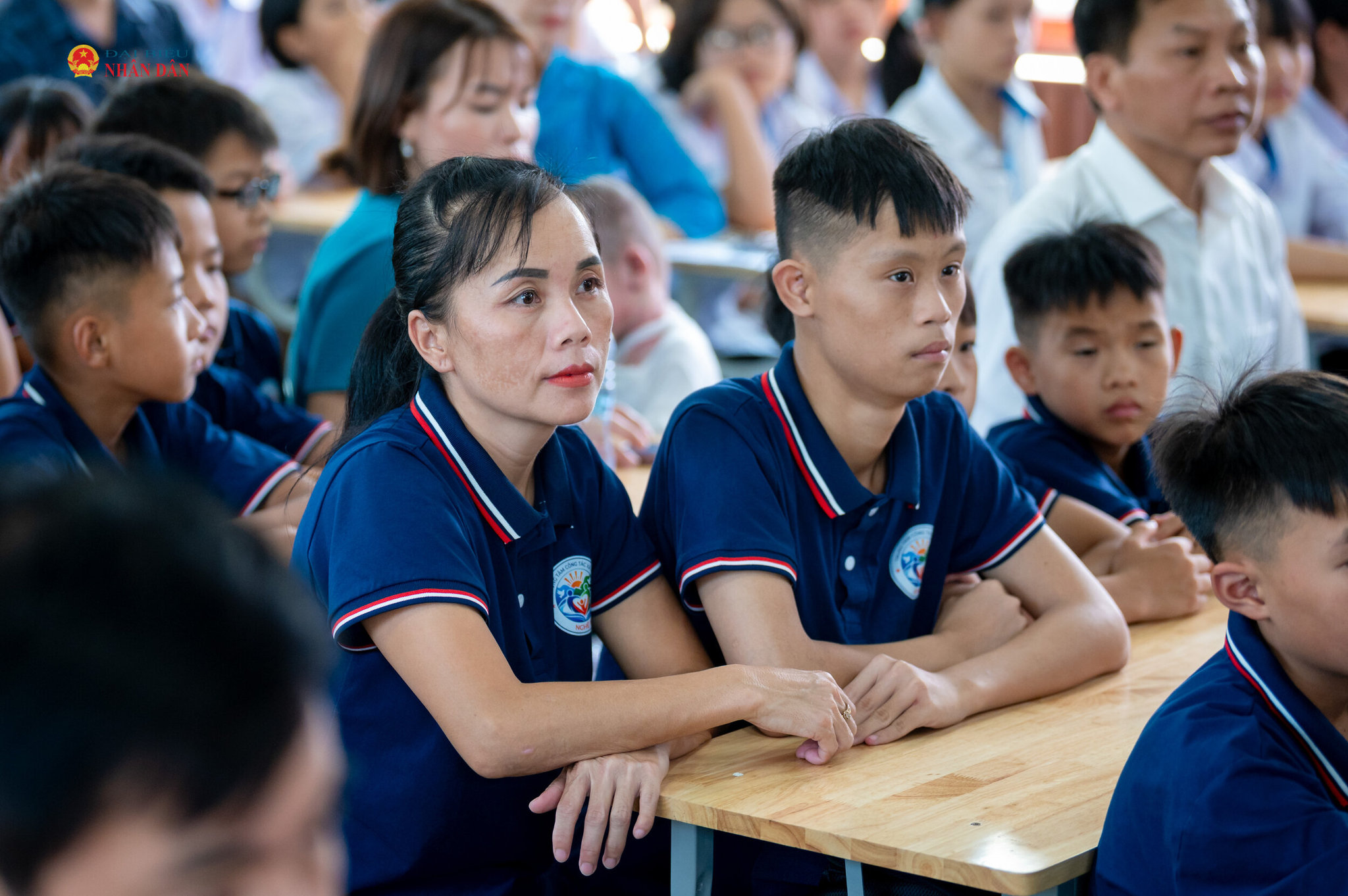 Cán bộ, nhân viên và thiếu niên, nhi đồng tại Trung tâm Bảo trợ trẻ em Nghệ An và Trung tâm Công tác xã hội Nghệ An tham dự chương trình