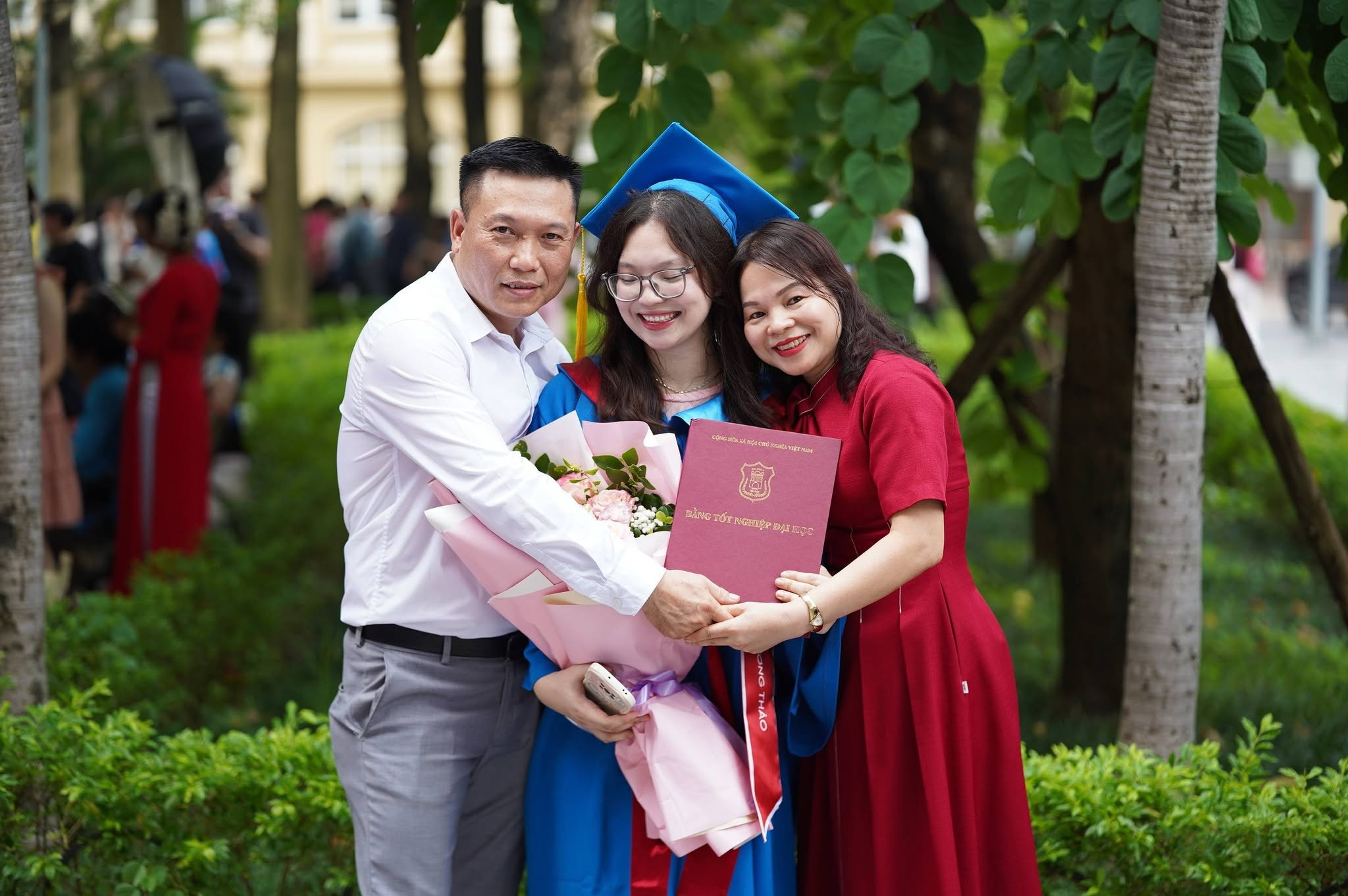 Top 3 kỳ thi bác sĩ nội trú là cho những vất vả và hy sinh mà bố mẹ đã dành cho Nguyễn Phương Thảo trong suốt những năm tháng khôn lớn