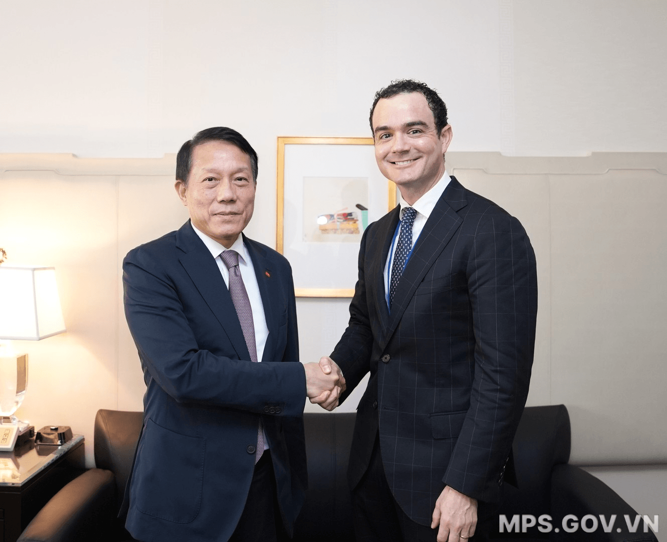 Bộ trưởng Lương Tam Quang làm việc với Trợ lý Ngoại trưởng Hoa Kỳ Cartwright Weiland (