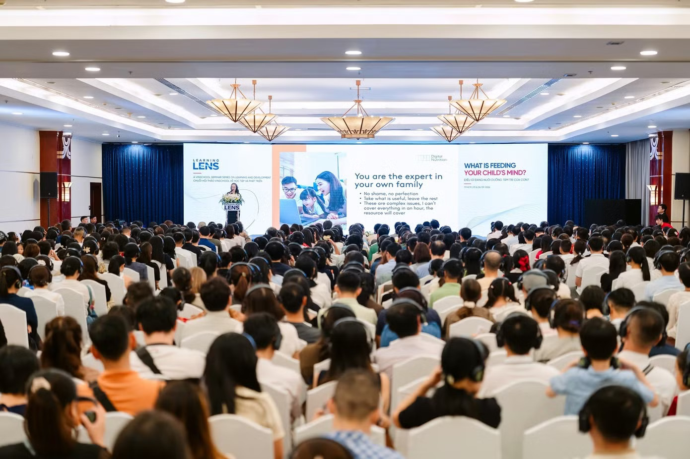 Từ quản lý màn hình đến dạy trẻ làm chủ công nghệ - Ảnh 2.