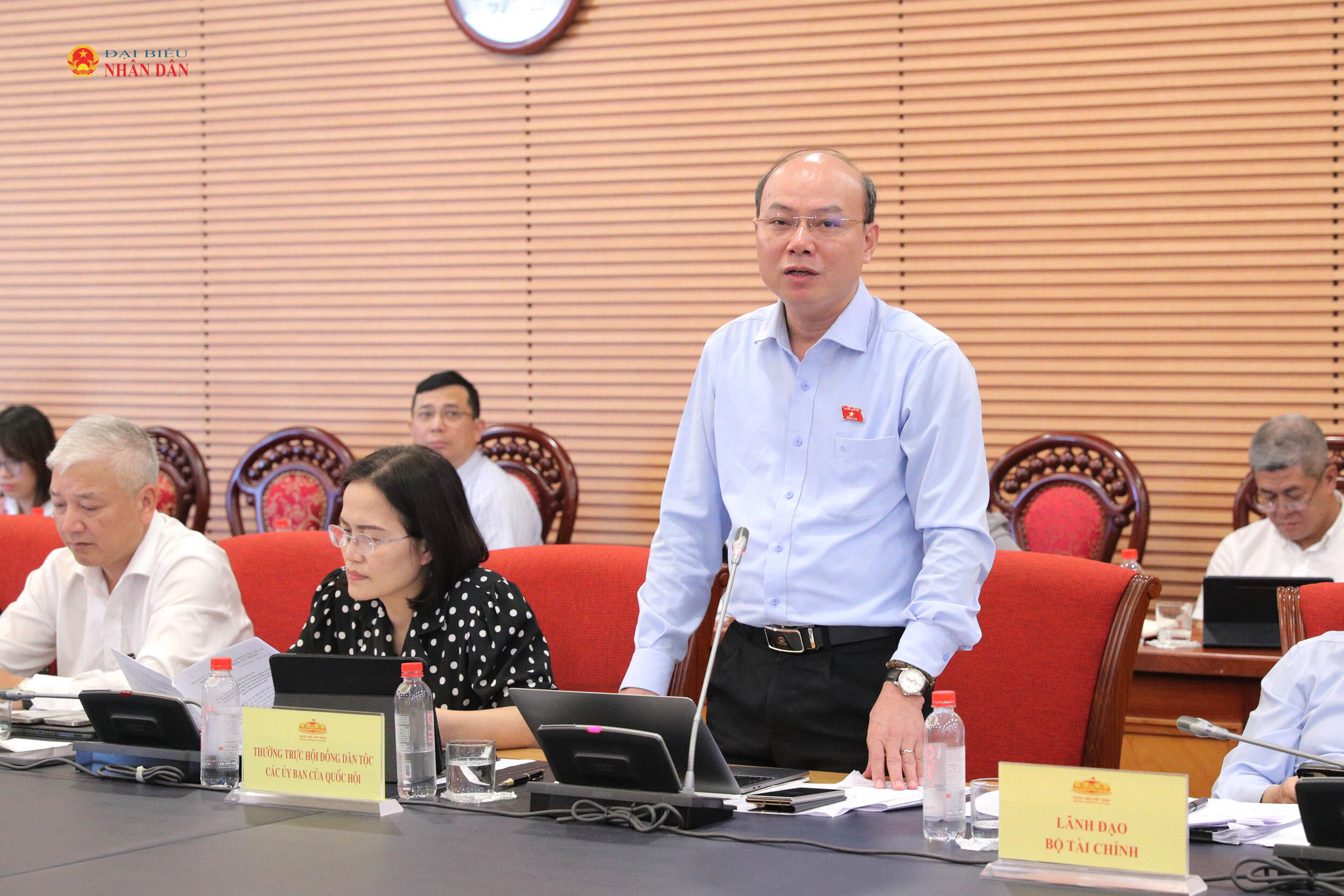 Đại biểu hoạt động Chuyên trách tại Ủy ban Công tác đại biểu Hoàng Văn Nghĩa