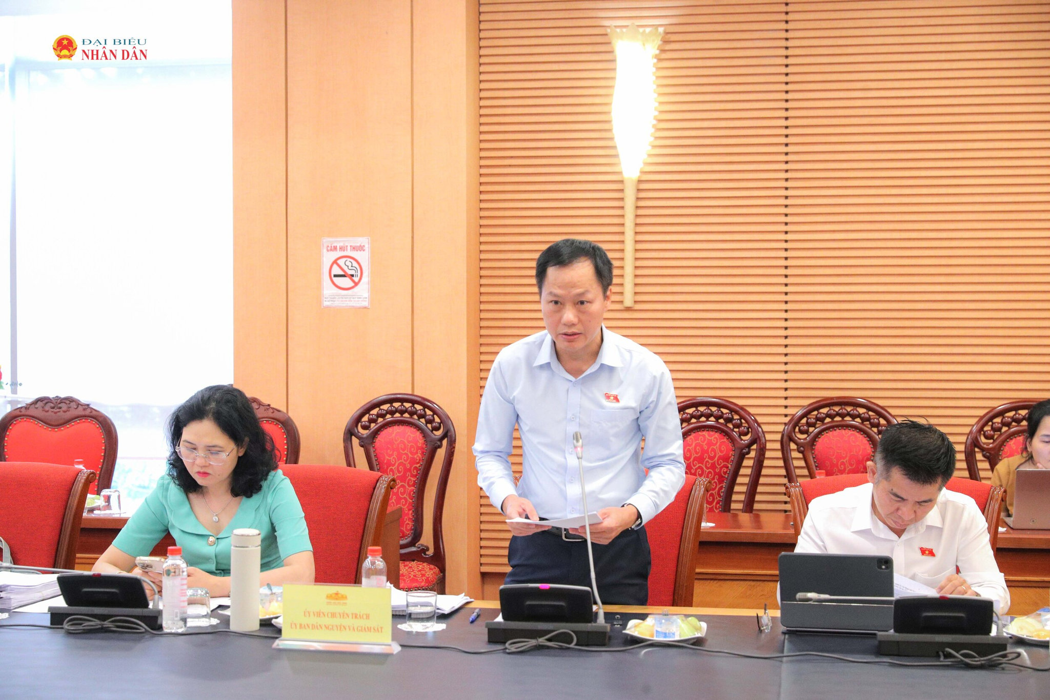 Đại biểu hoạt động Chuyên trách tại Ủy ban Dân nguyện và Giám sát Đỗ Khắc Hưởng