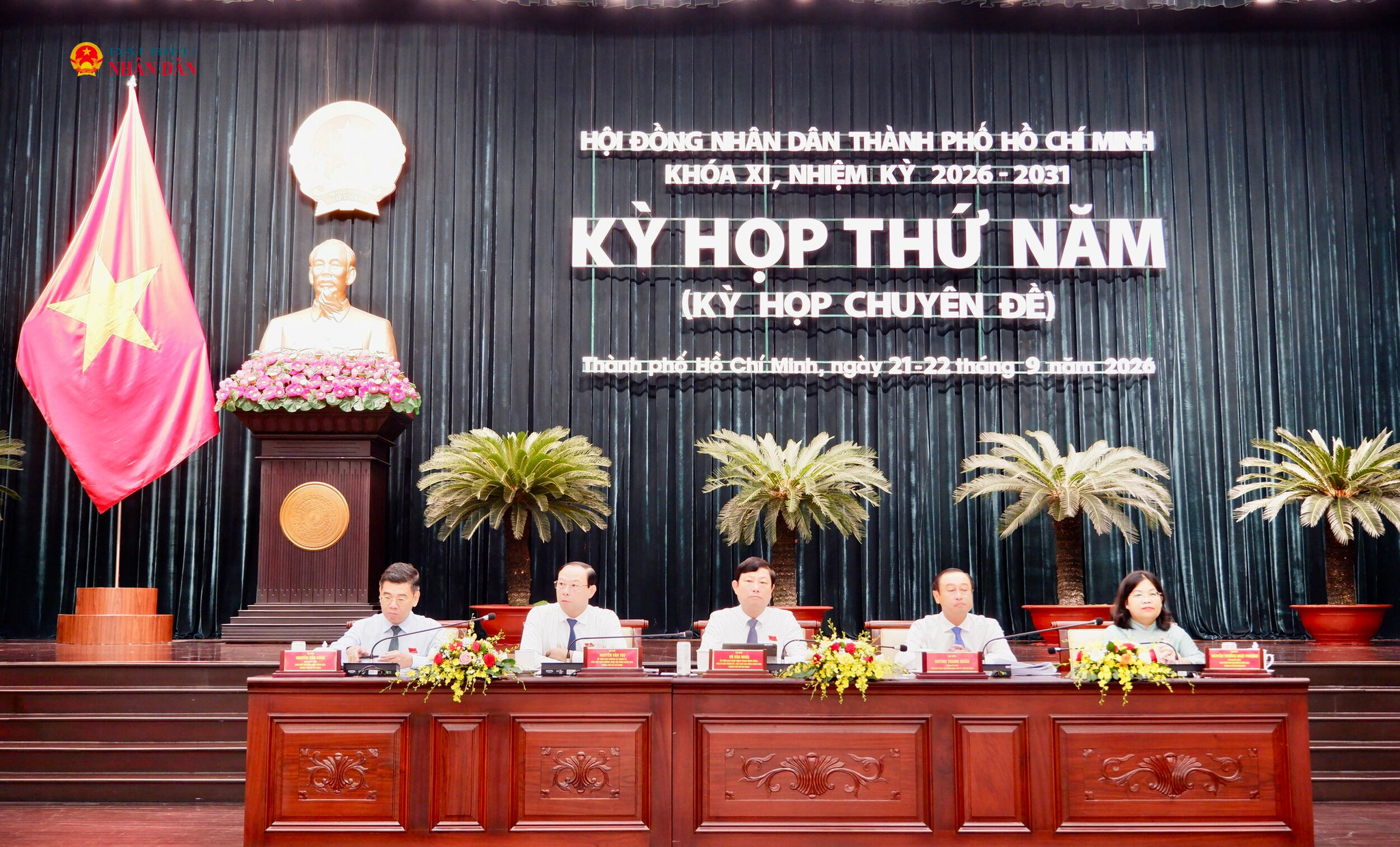 Chủ toạ Kỳ họp thứ Năm HĐND TP. Hồ Chí Minh