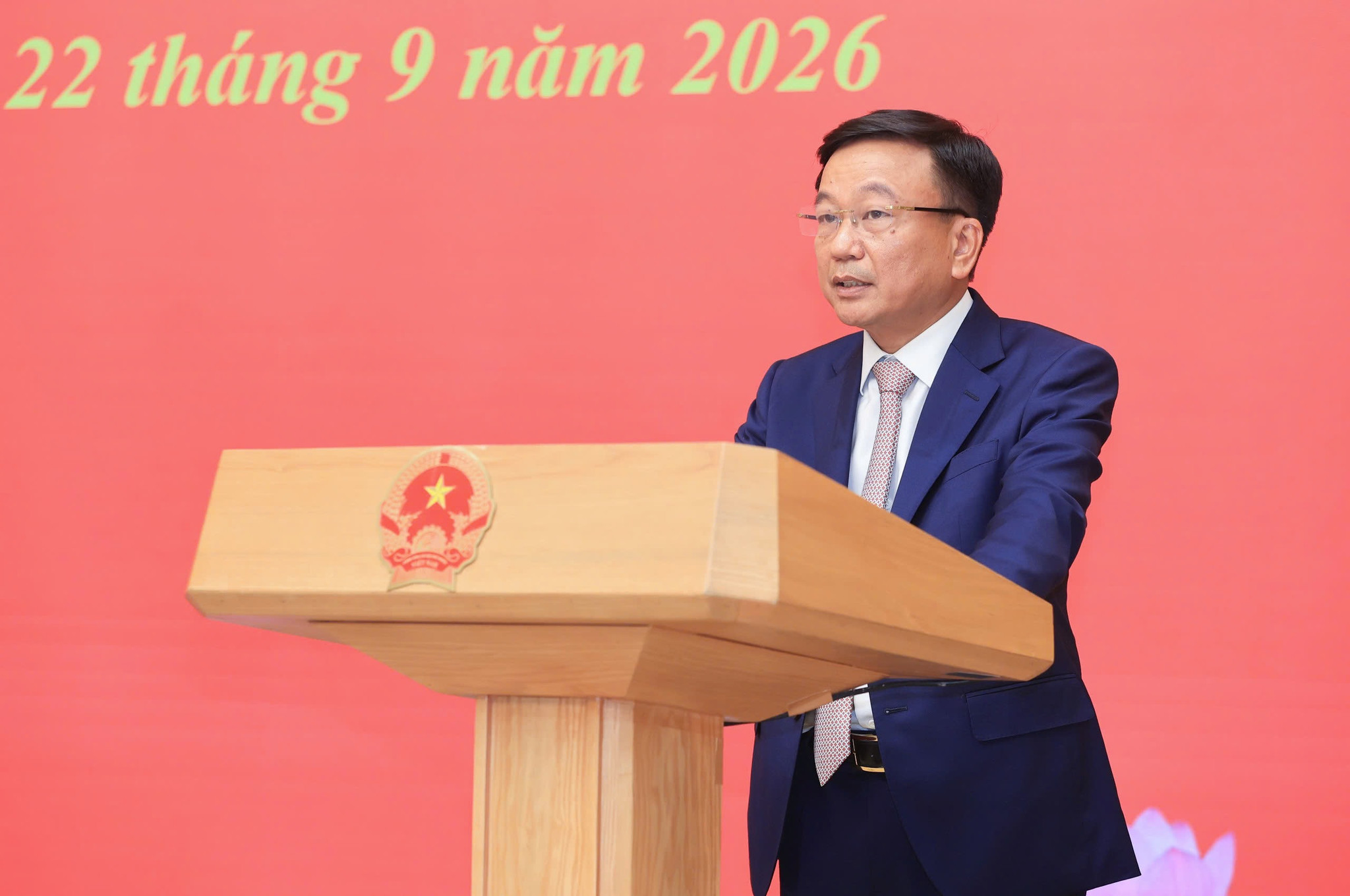 Phó Chủ nhiệm Văn phòng Chính phủ Nguyễn Danh Huy phát biểu nhận nhiệm vụ