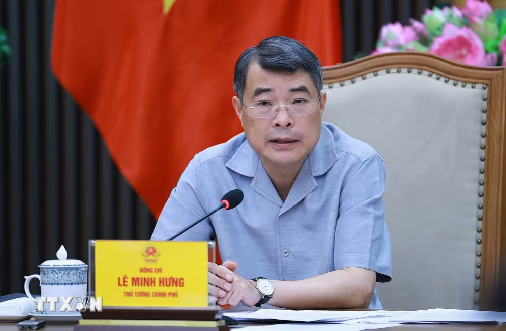 Thủ tướng Lê Minh Hưng chủ trì họp tháo gỡ khó khăn, vướng mắc, đẩy nhanh tiến độ các dự án giao thông trọng điểm