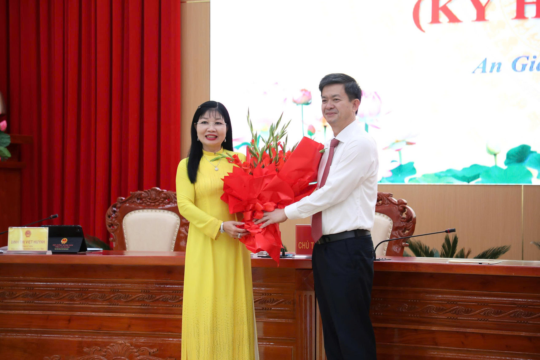 tang hoa cho CT HDND