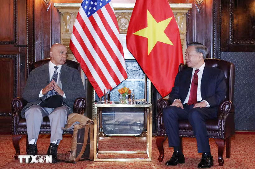 Tổng Bí thư, Chủ tịch nước Tô Lâm tiếp Đồng Chủ tịch Đảng Cộng sản Hoa Kỳ Joe Sims
