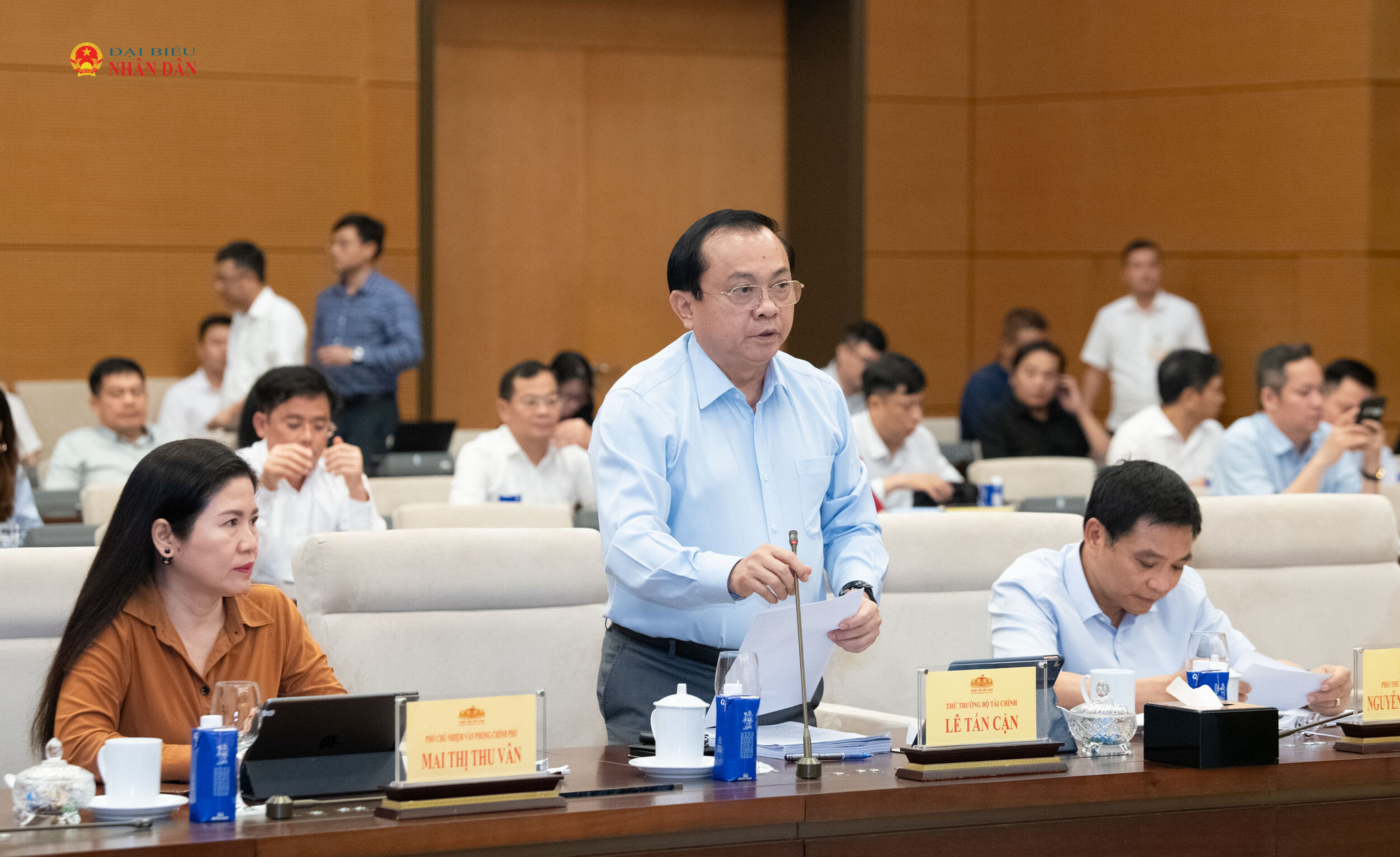 Thứ trưởng Bộ tài chính Lê Tấn Cận