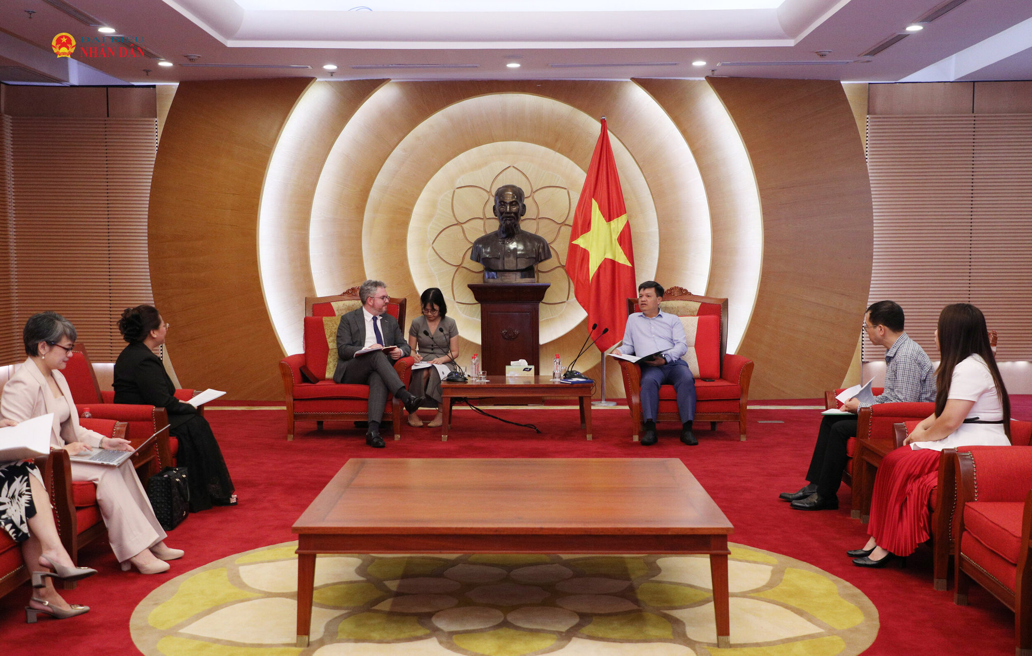 Toàn cảnh buổi làm việc
