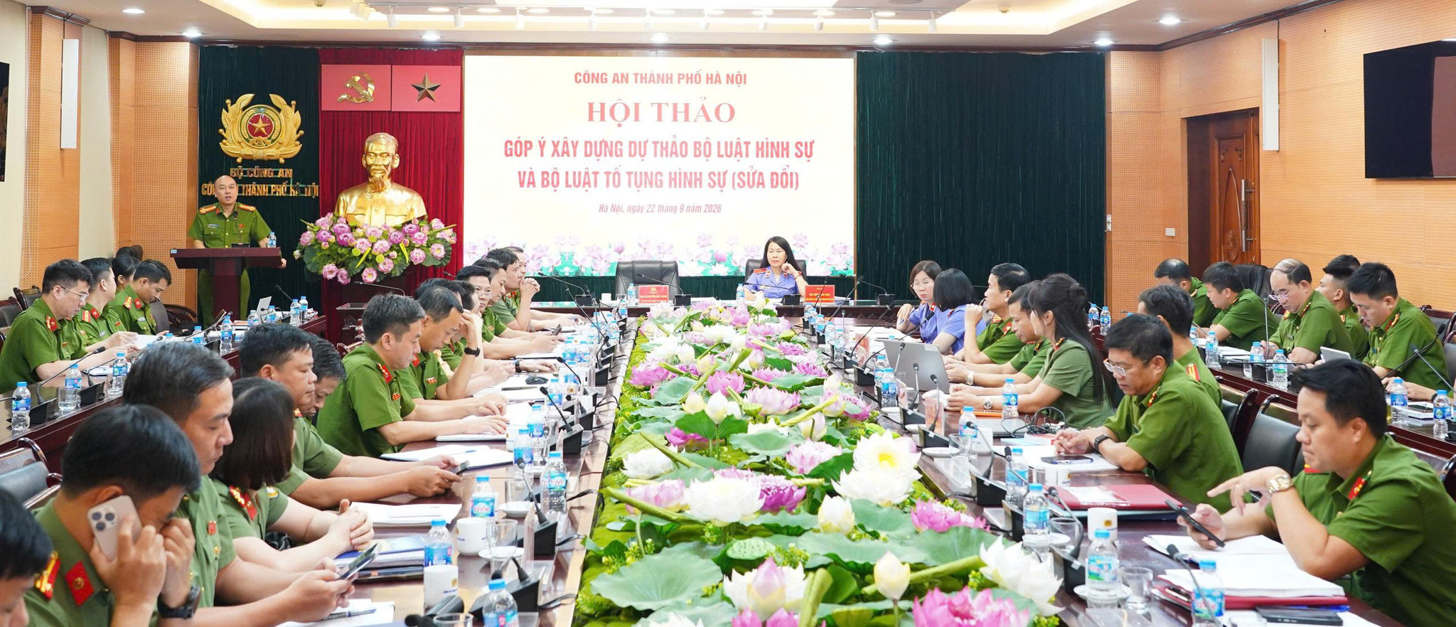 Đại tá Nguyễn Đức Long phát biểu kết luận Hội thảo.