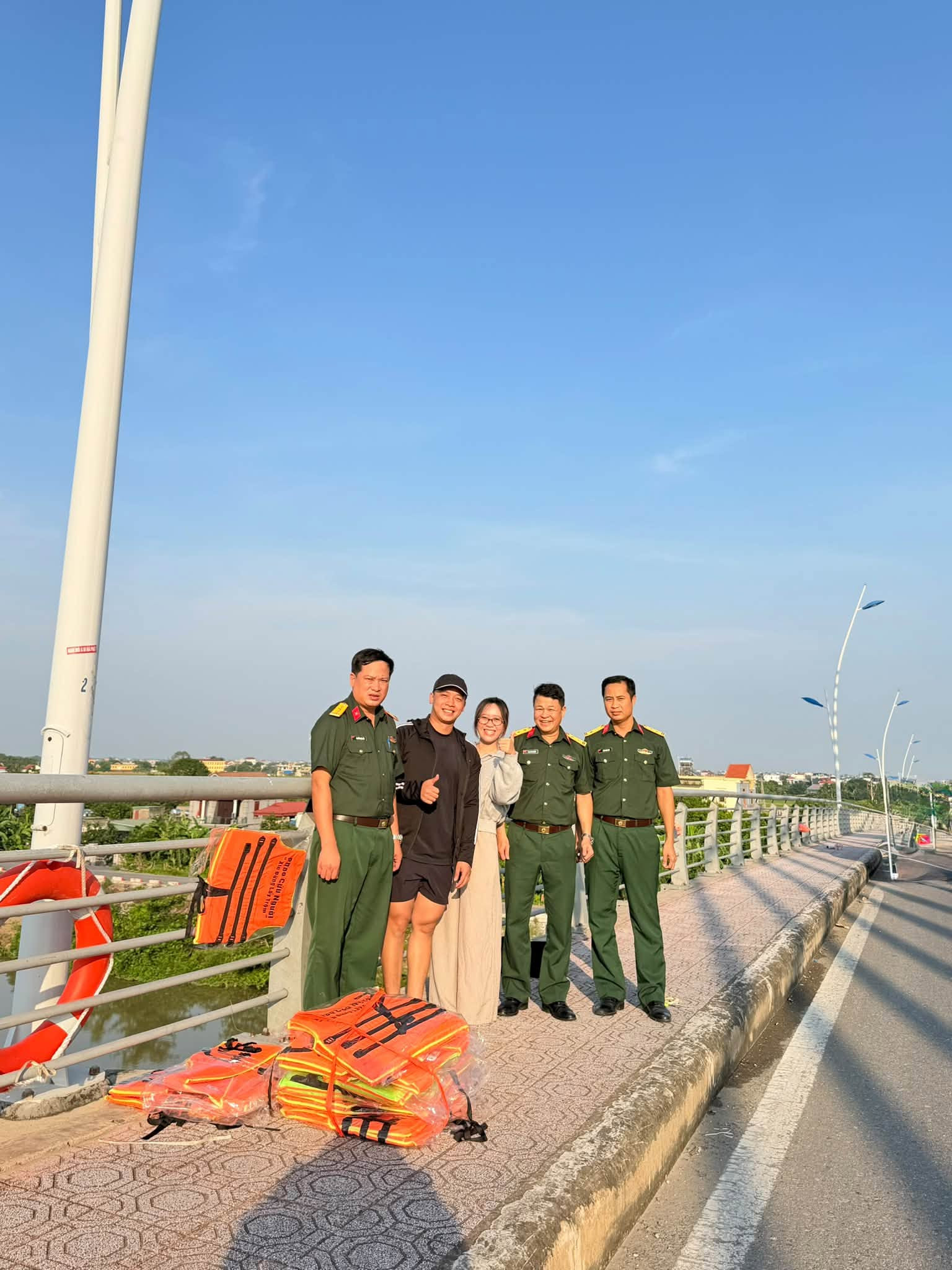 Cùng với đó, sự vào cuộc đồng bộ, trách nhiệm của cả hệ thống chính trị tại cơ sở đã góp phần nâng cao hiệu quả công tác phòng ngừa, ứng phó với các tình huống đuối nước, tạo thêm điểm tựa an toàn cho người dân.