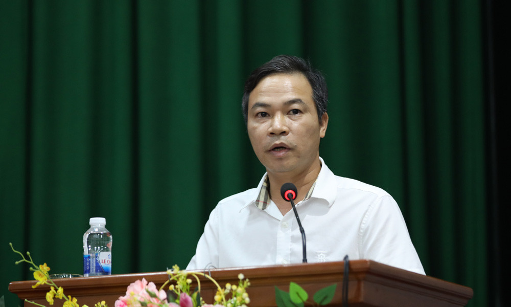 Cử tri phường Tự Lạn nêu ý kiến tại hội nghị
