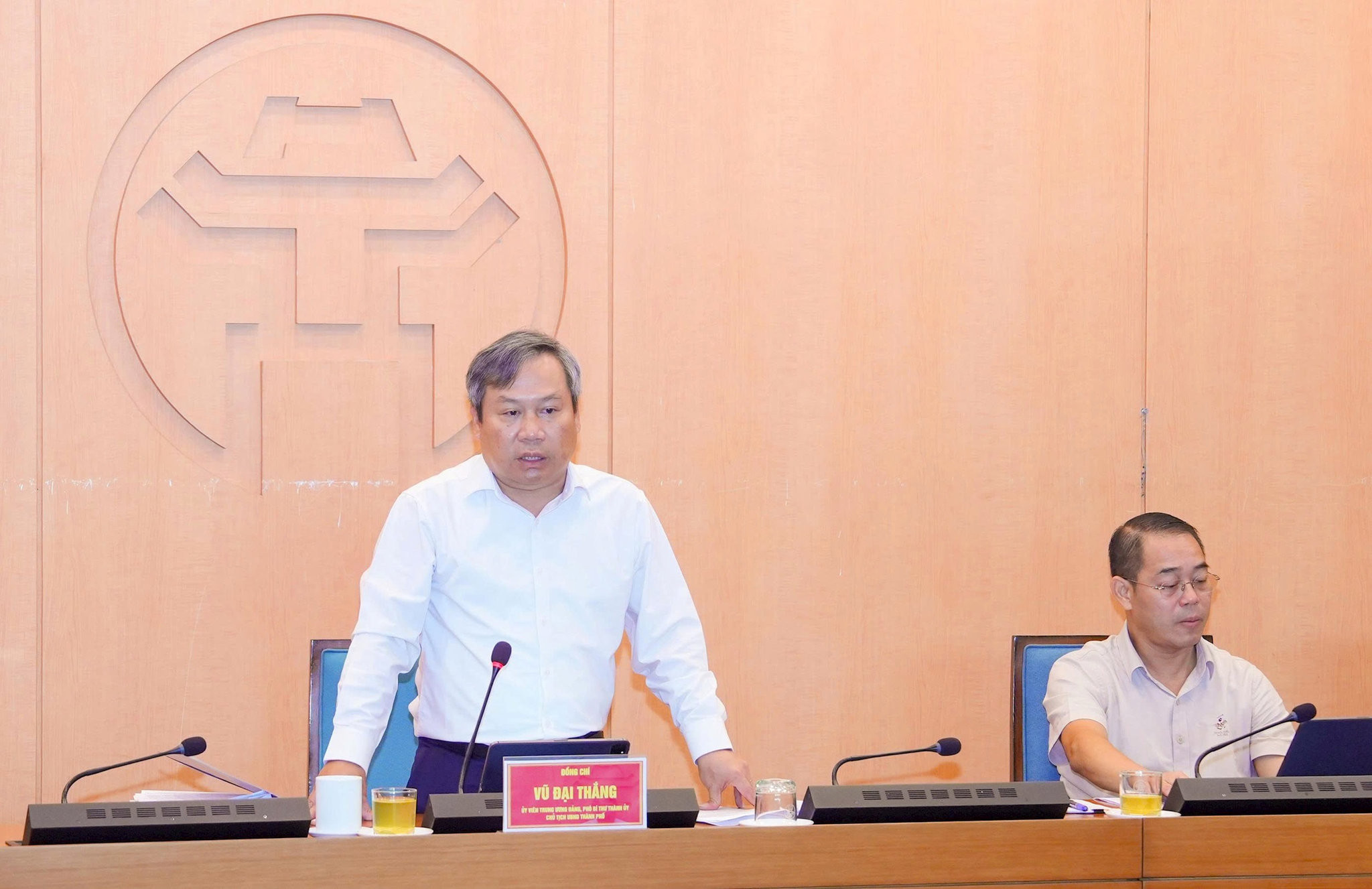 Chủ tịch UBND thành phố Hà Nội Vũ Đại Thắng dự họp tại điểm cầu thành phố Hà Nội