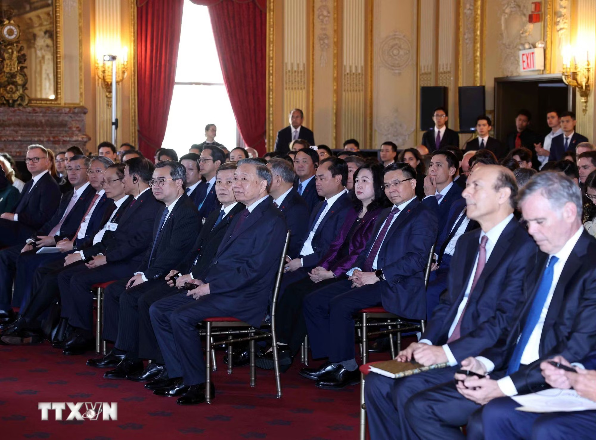 Tổng Bí thư, Chủ tịch nước Tô Lâm và các đại biểu tham dự buổi phát biểu chính sách