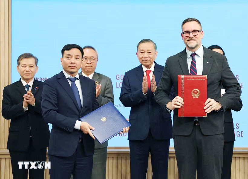 Tổng Bí thư, Chủ tịch nước Tô Lâm chứng kiến lễ trao văn kiện, thỏa thuận hợp tác của Việt Nam với các cơ quan của Liên Hợp Quốc