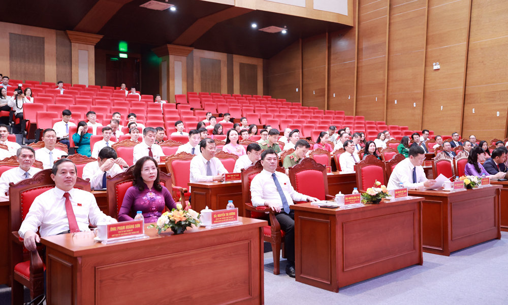 Đại biểu tham dự Kỳ họp thứ Nhất, HĐND thành phố Bắc Ninh khóa I