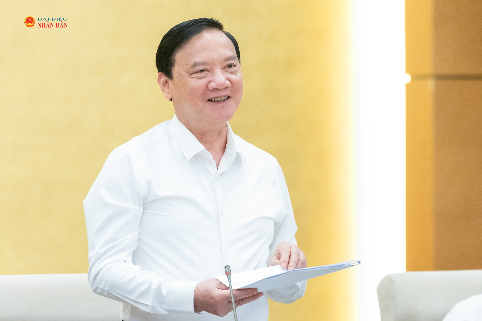 Phó Chủ tịch Quốc hội Nguyễn Khắc Định điều hành nội dung phiên họp