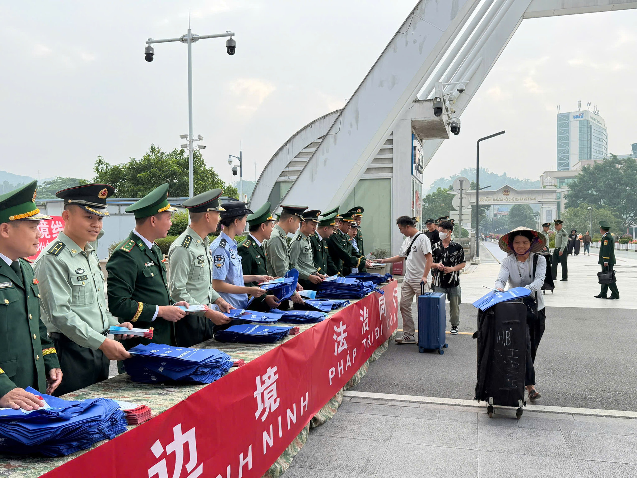 Nhiều hoạt động phối hợp thực địa sôi nổi trước thềm Hội đàm Biên phòng Việt Nam – Trung Quốc