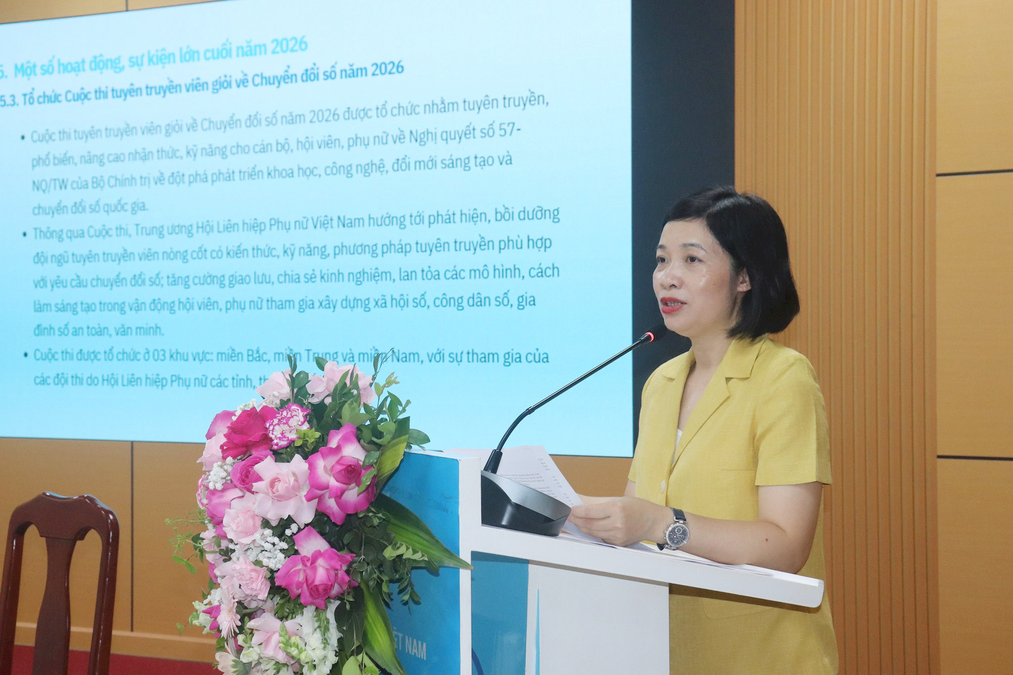 Phó Trưởng Ban Thường trực Ban Công tác Phụ nữ, Hội Liên hiệp Phụ nữ Việt Nam Nguyễn Thị Kim Dung thông tin tại cuộc họp báo