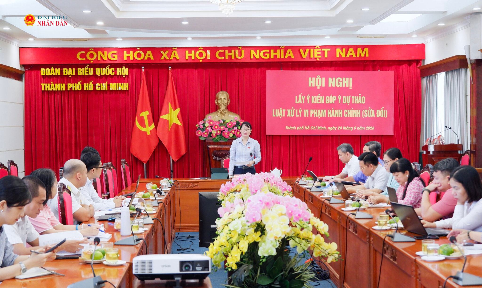 Quang cảnh hội nghị