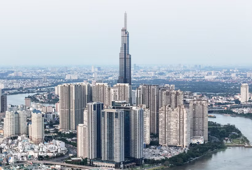 A luxury apartment complex on the banks of the Saigon River in Ho Chi Minh City (Photo: VNA)