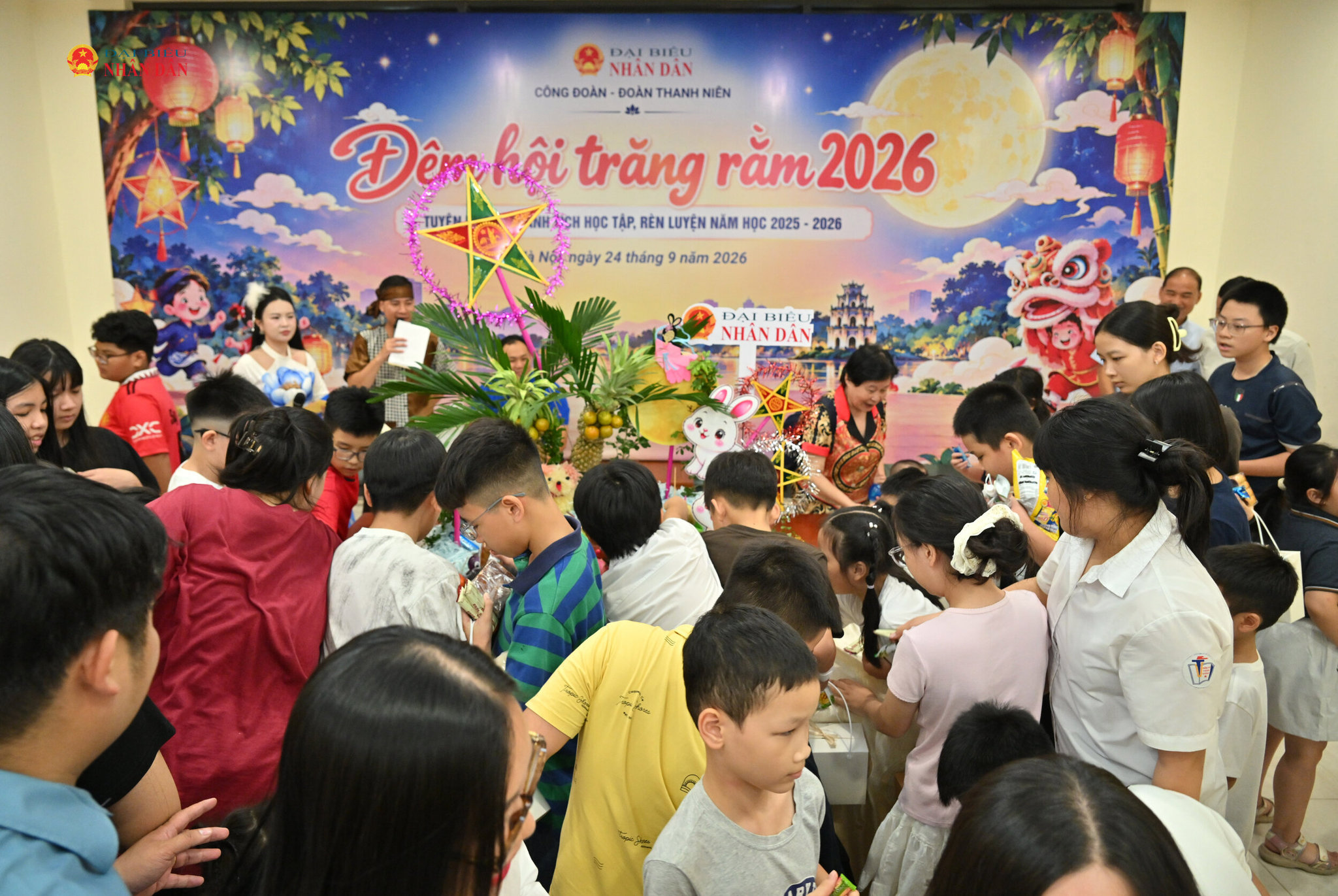 Báo Đại biểu Nhân dân tổ chức Đêm hội Trăng rằm 2026