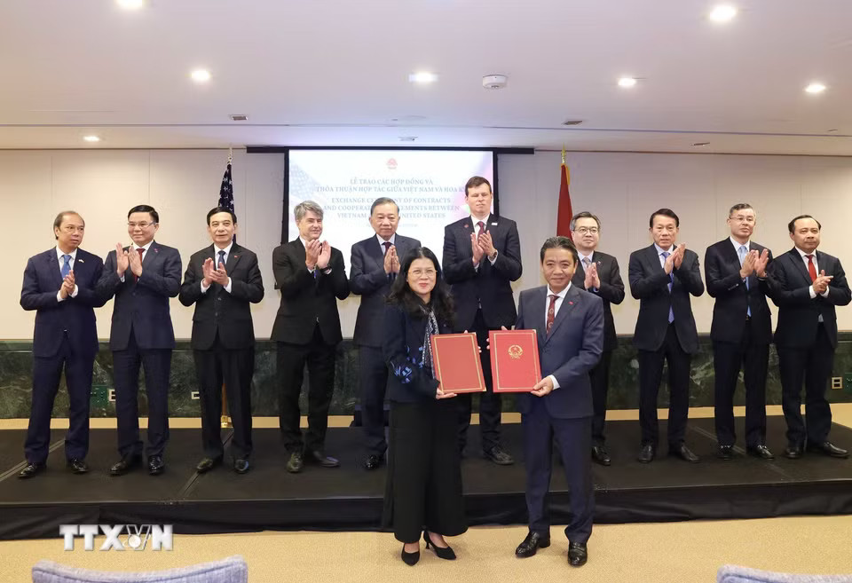 Tổng Bí thư, Chủ tịch nước Tô Lâm chứng kiến lễ trao các hợp đồng, thoả thuận hợp tác giữa doanh nghiệp Việt Nam và Hoa Kỳ