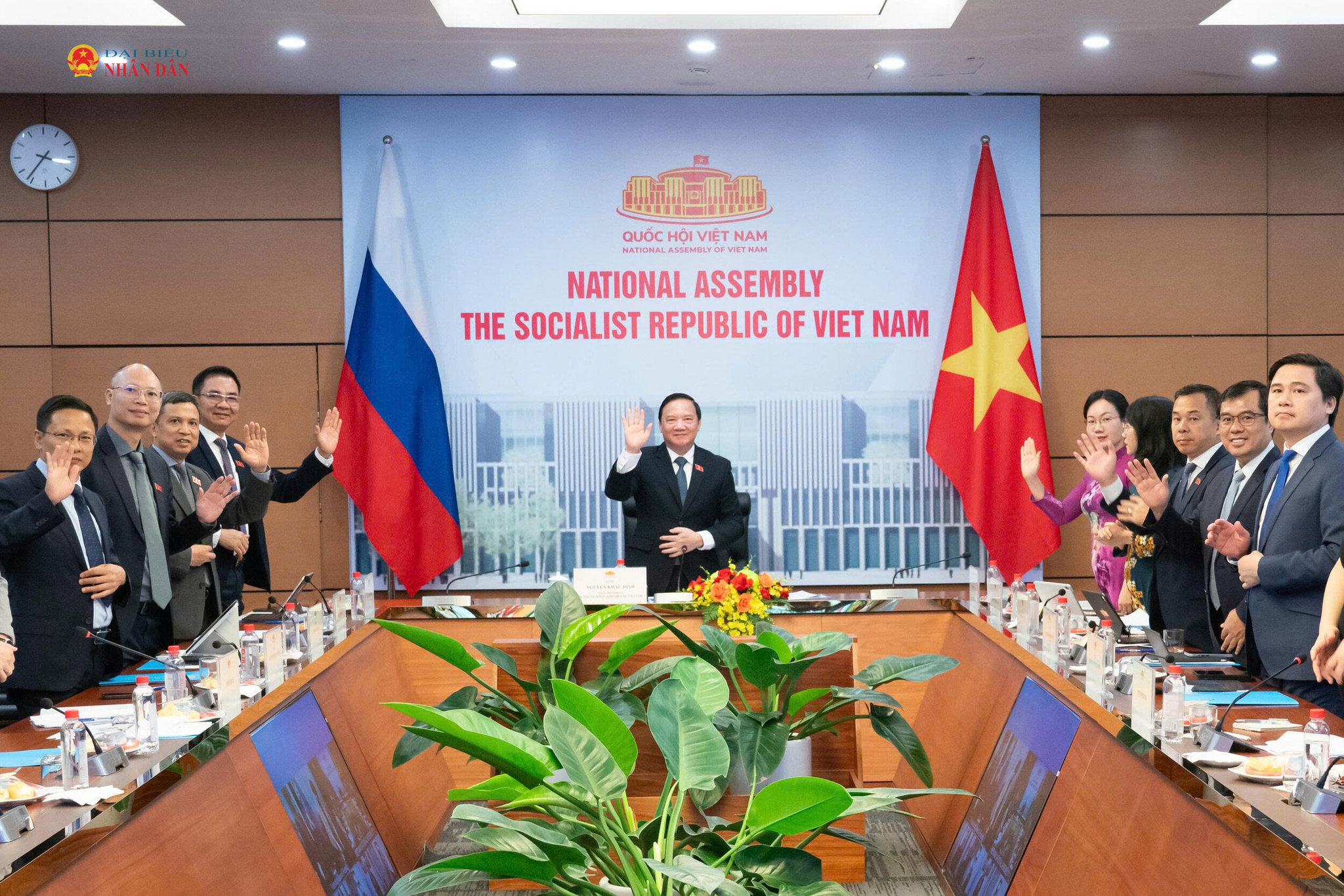 Phó Chủ tịch Quốc hội Nguyễn Khắc Định chủ trì cuộc họp