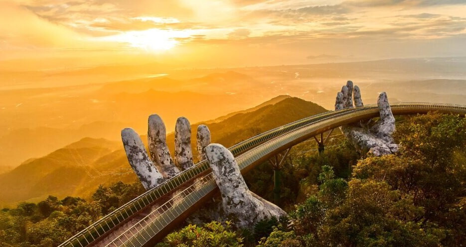 Cầu Vàng được chọn làm hình ảnh giới thiệu thành phố Đà Nẵng trên trang Best in Travel 2027