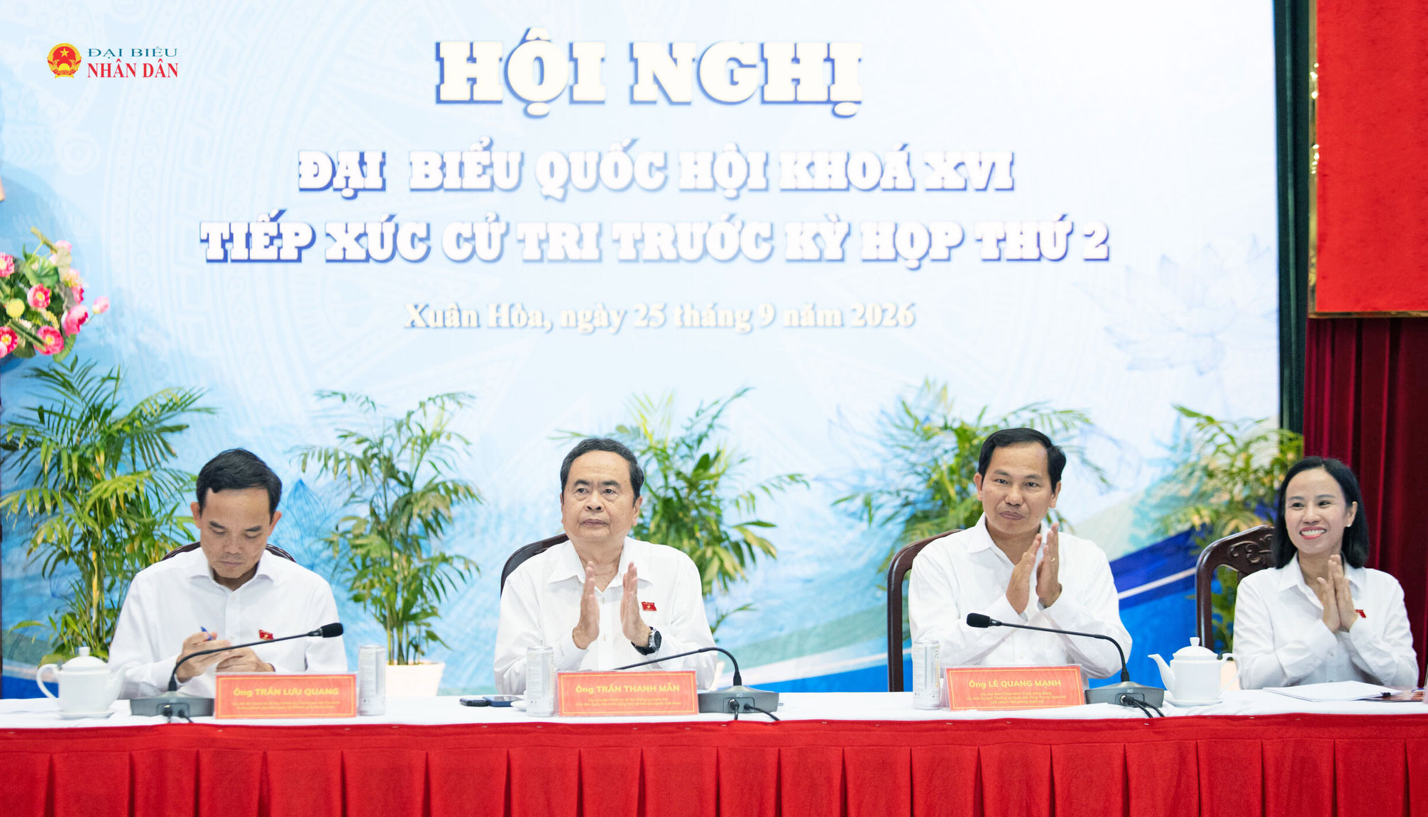 Chủ tịch Quốc hội Trần Thanh Mẫn cùng Đoàn ĐBQH Thành phố Hồ Chí Minh tiếp xúc cử tri trước kỳ họp thứ Hai, Quốc hội khóa XVI