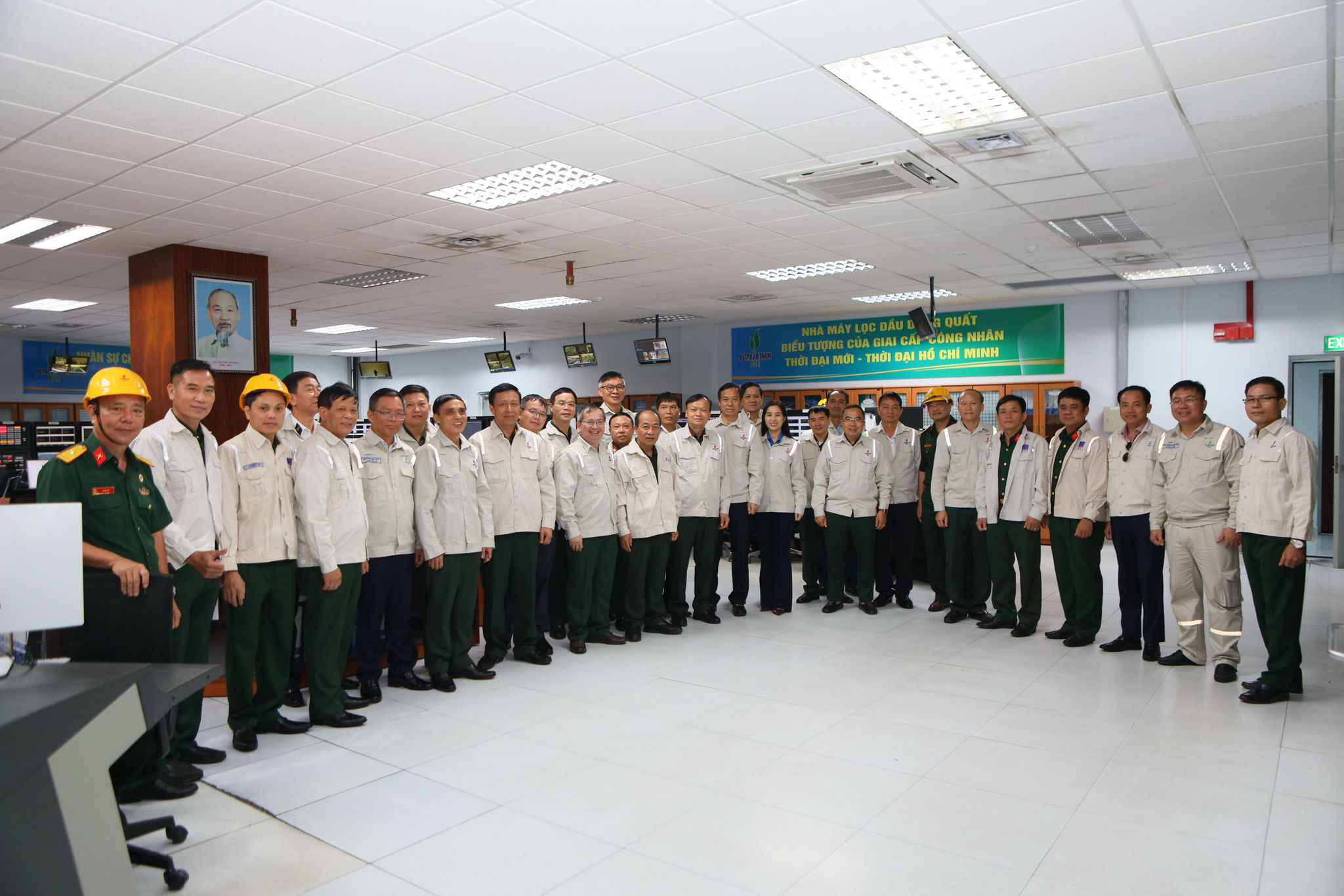 Đoàn công tác ghi nhận và đánh giá cao những cống hiến, đóng góp của đội ngũ NLĐ tại BSR
