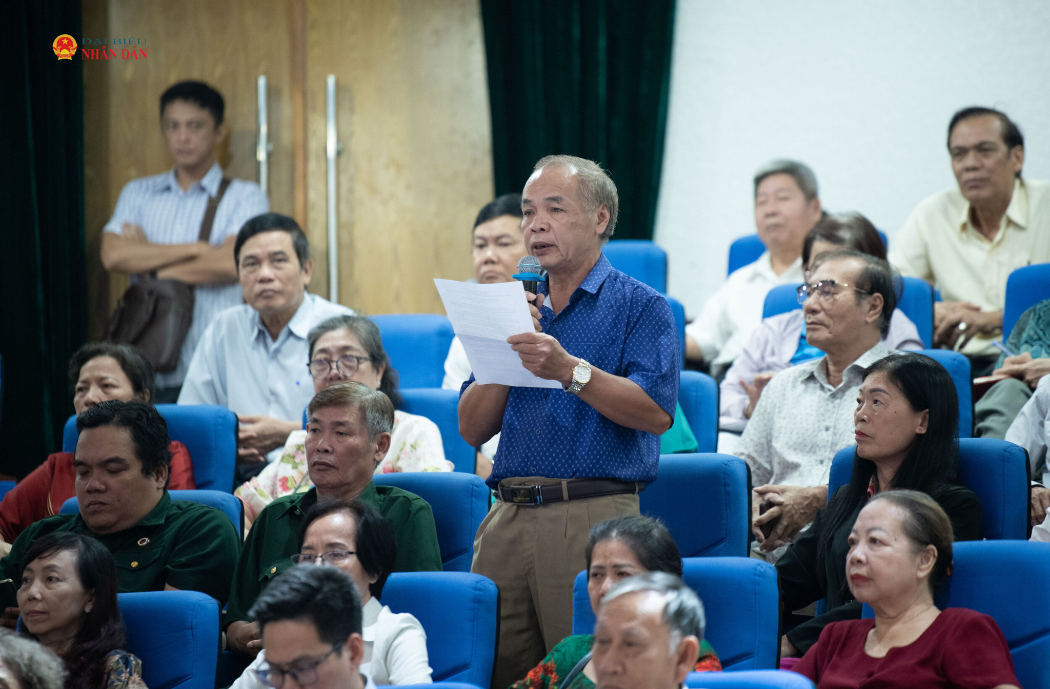 Cử tri phát biểu ý kiến
